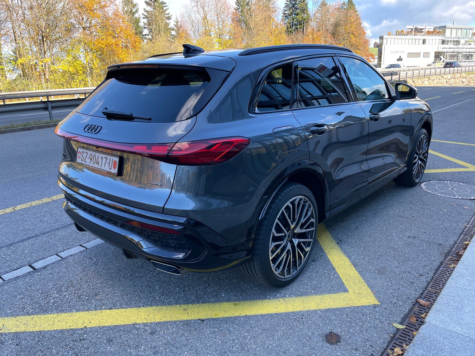AUDI Q5 e-hybrid quattro 270 kW S-tronic, Plug-in-Hybrid Benzin/Elektro, Neuwagen, Automatik - 5