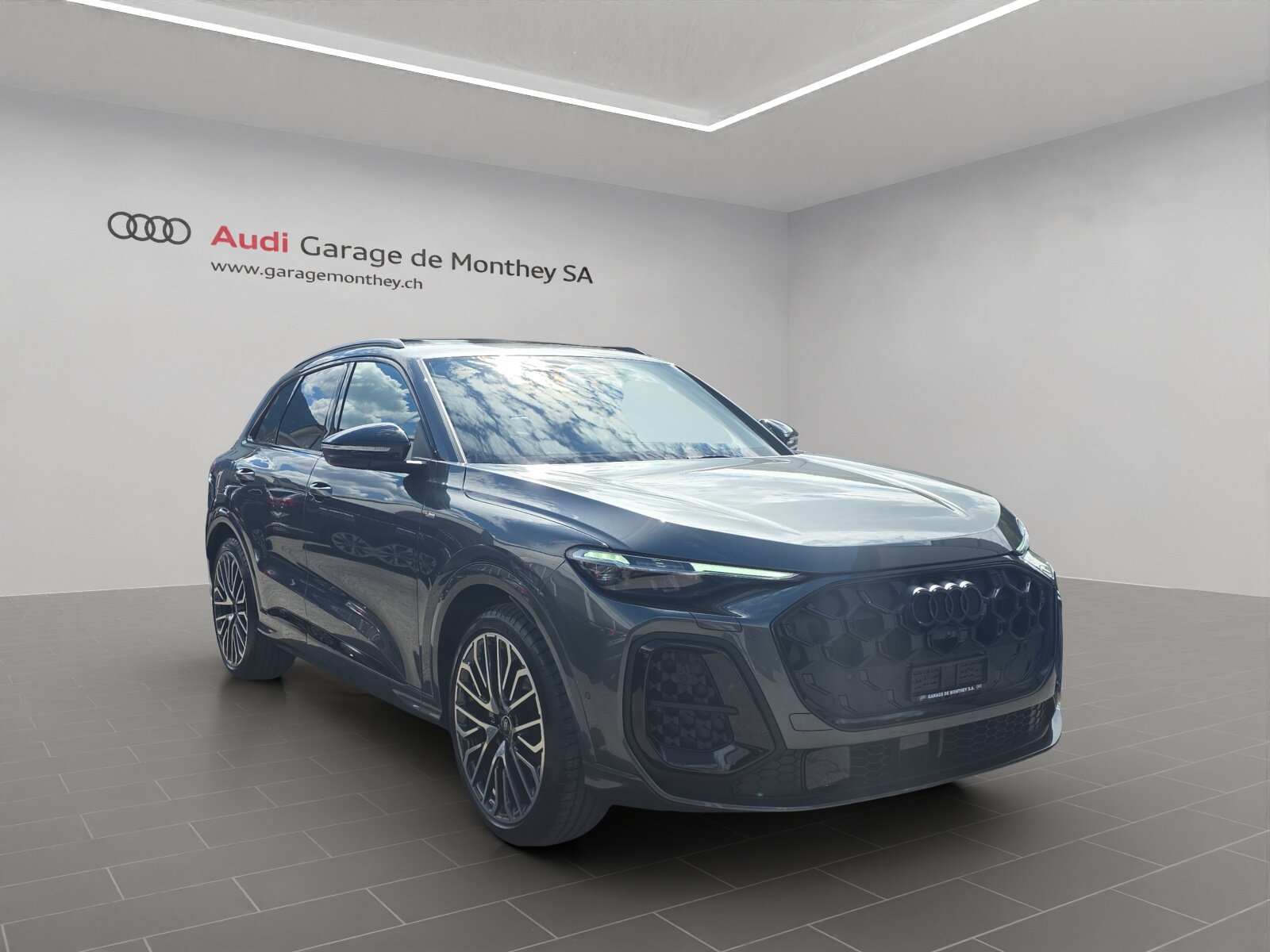 AUDI Q5 TFSI quatto 200 kW S-tronic, Essence, Voiture nouvelle, Automatique - 3