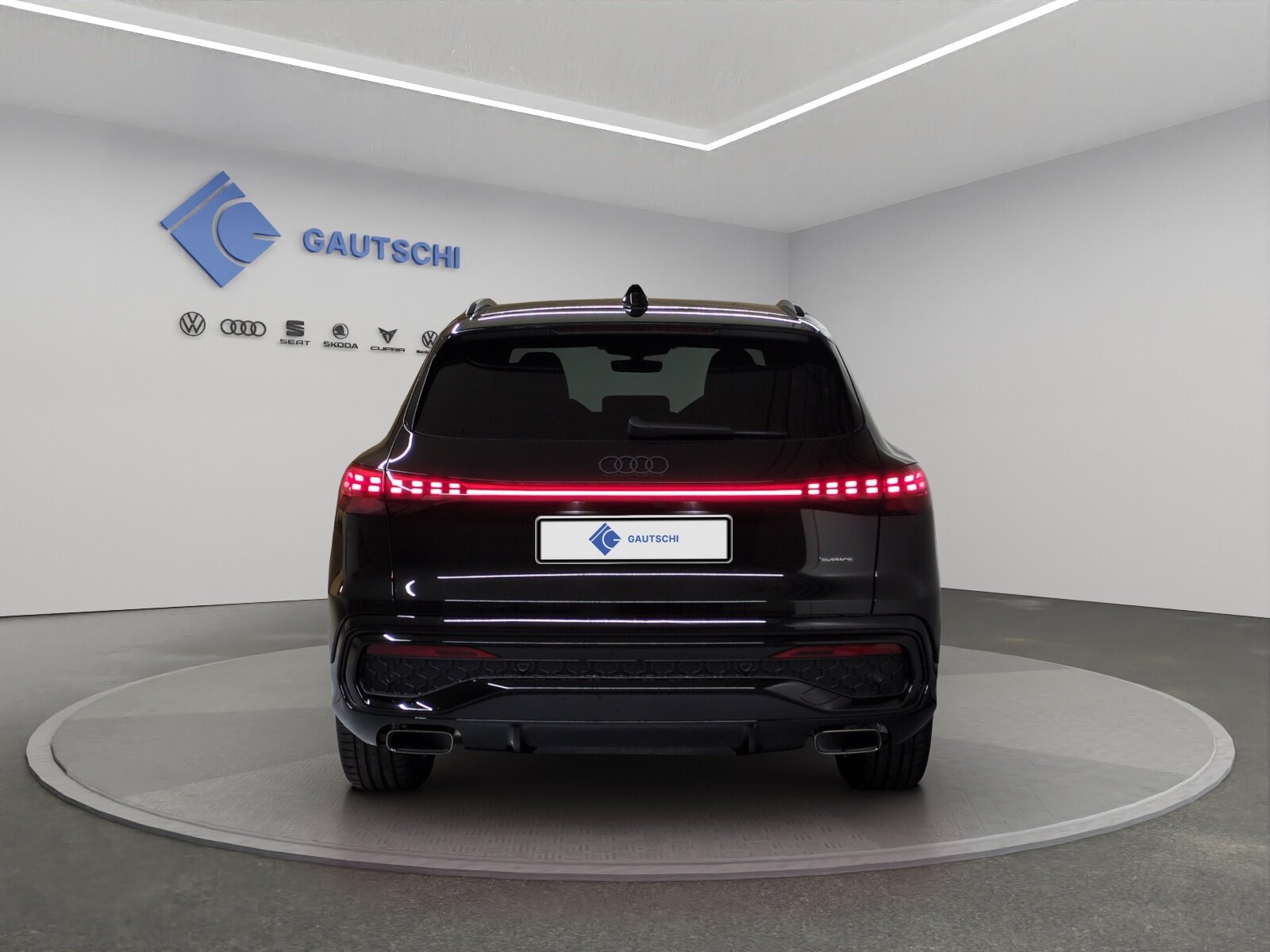 AUDI Q5 e-hybrid quattro 270 kW S-tronic, Plug-in-Hybrid Petrol/Electric, New car, Automatic - 4