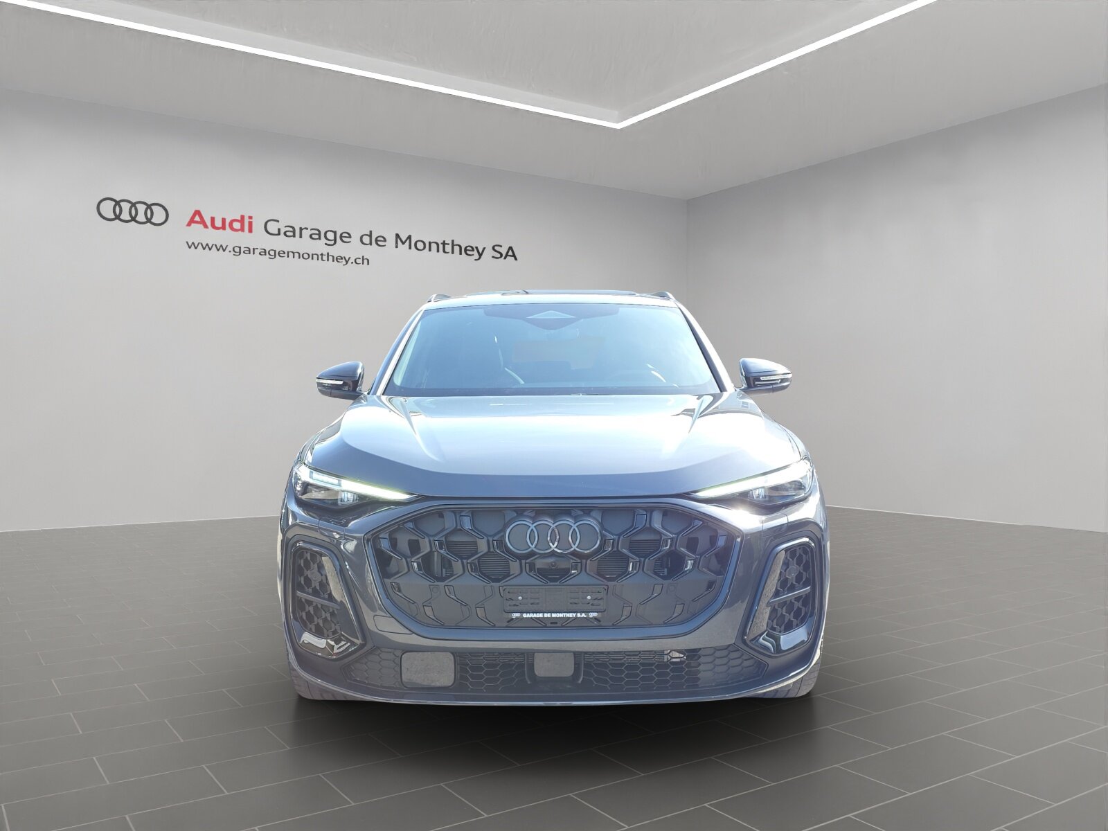 AUDI Q5 e-hybrid quattro 270 kW S-tronic, Plug-in-Hybrid Benzin/Elektro, Occasion / Gebraucht, Automatik - 2