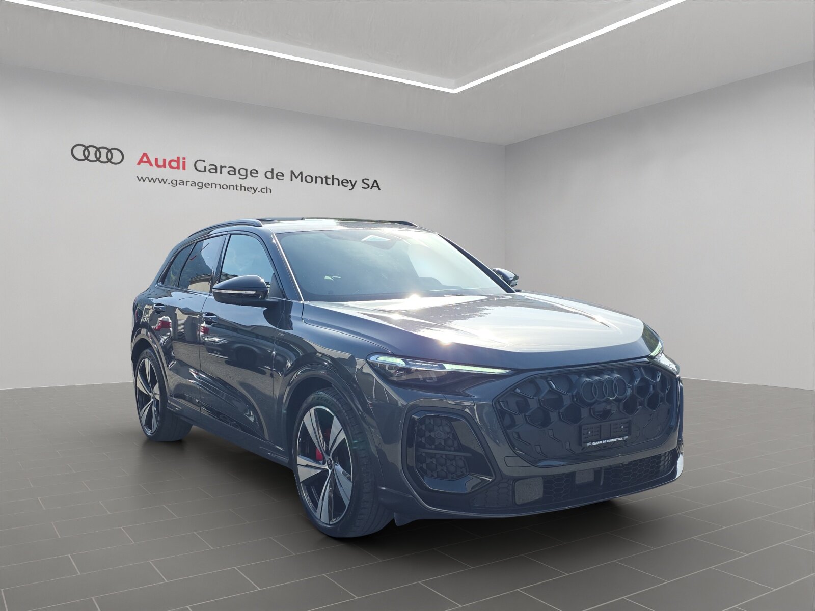 AUDI Q5 e-hybrid quattro 270 kW S-tronic, Plug-in-Hybrid Benzin/Elektro, Occasion / Gebraucht, Automatik - 3