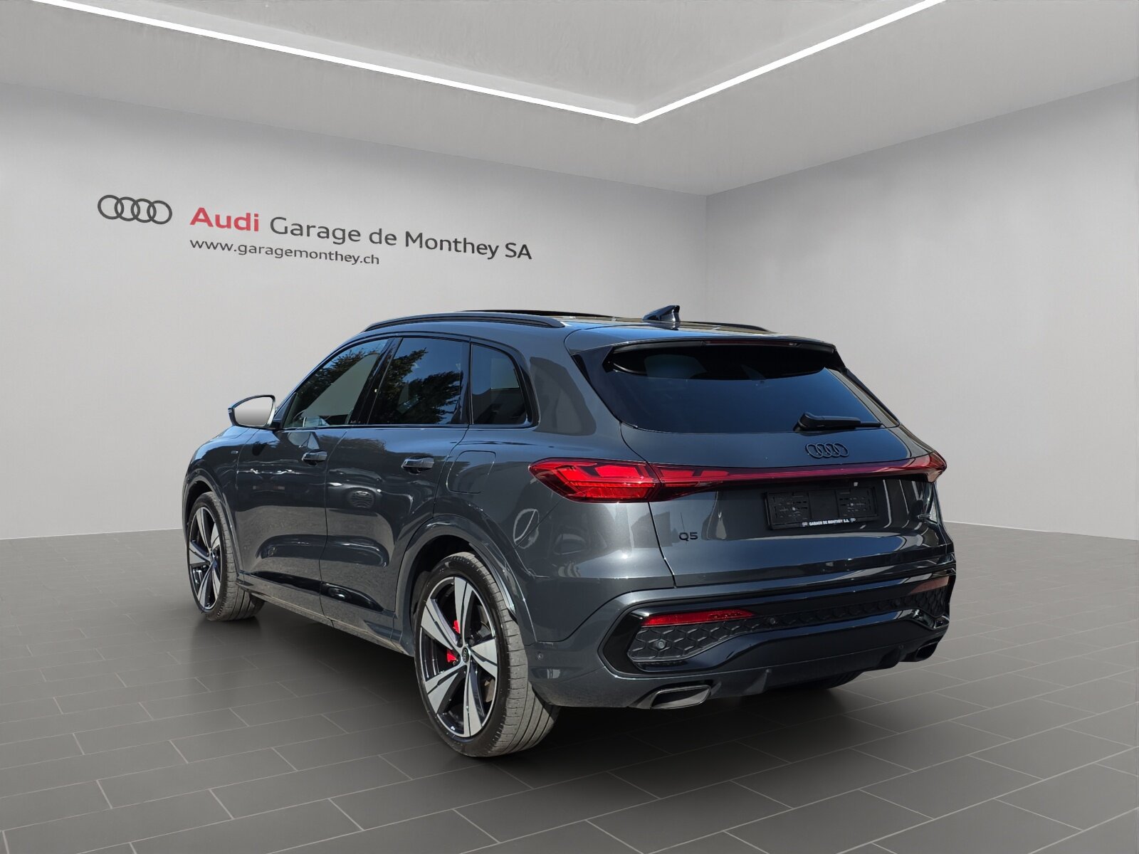 AUDI Q5 e-hybrid quattro 270 kW S-tronic, Plug-in-Hybrid Benzin/Elektro, Occasion / Gebraucht, Automatik - 6