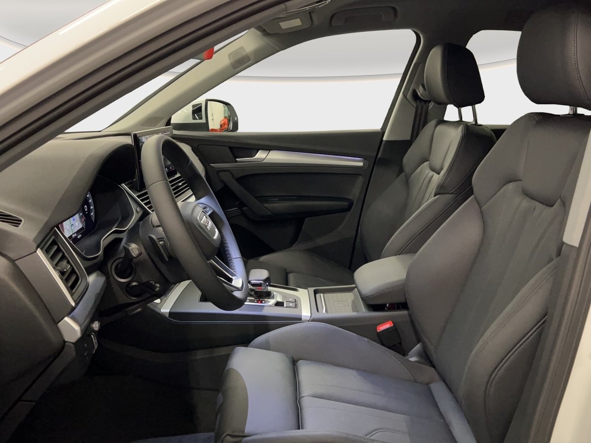 AUDI Q5 40 TFSI advanced quattro S-tronic, Petrol, New car, Automatic - 5