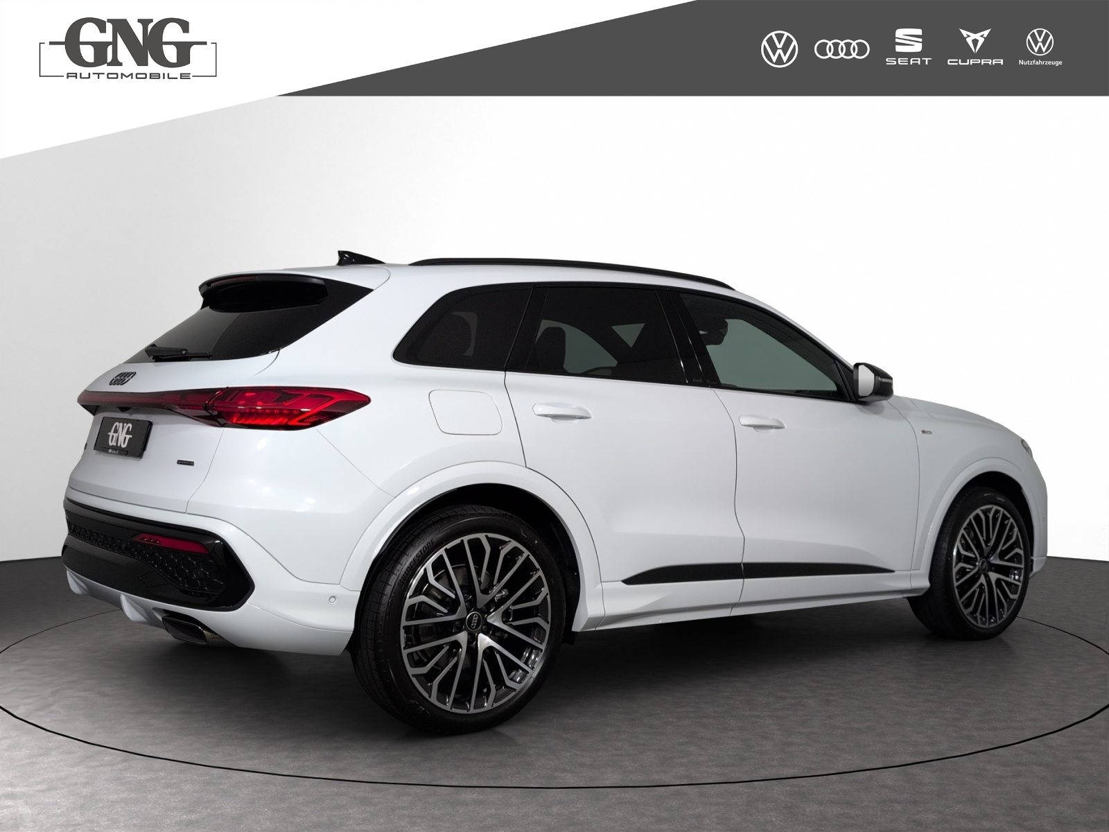 AUDI Q5 SUV TFSI 150 kW, Essence, Voiture nouvelle, Automatique - 3