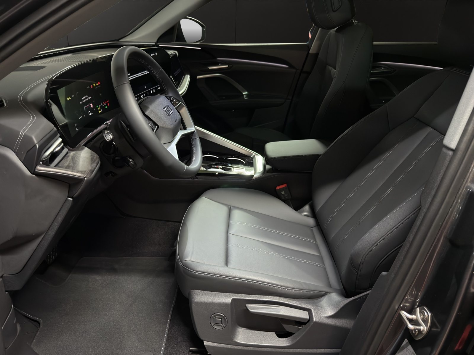 AUDI Q5 SUV TFSI 150 kW, Benzina, Auto nuove, Automatico - 7
