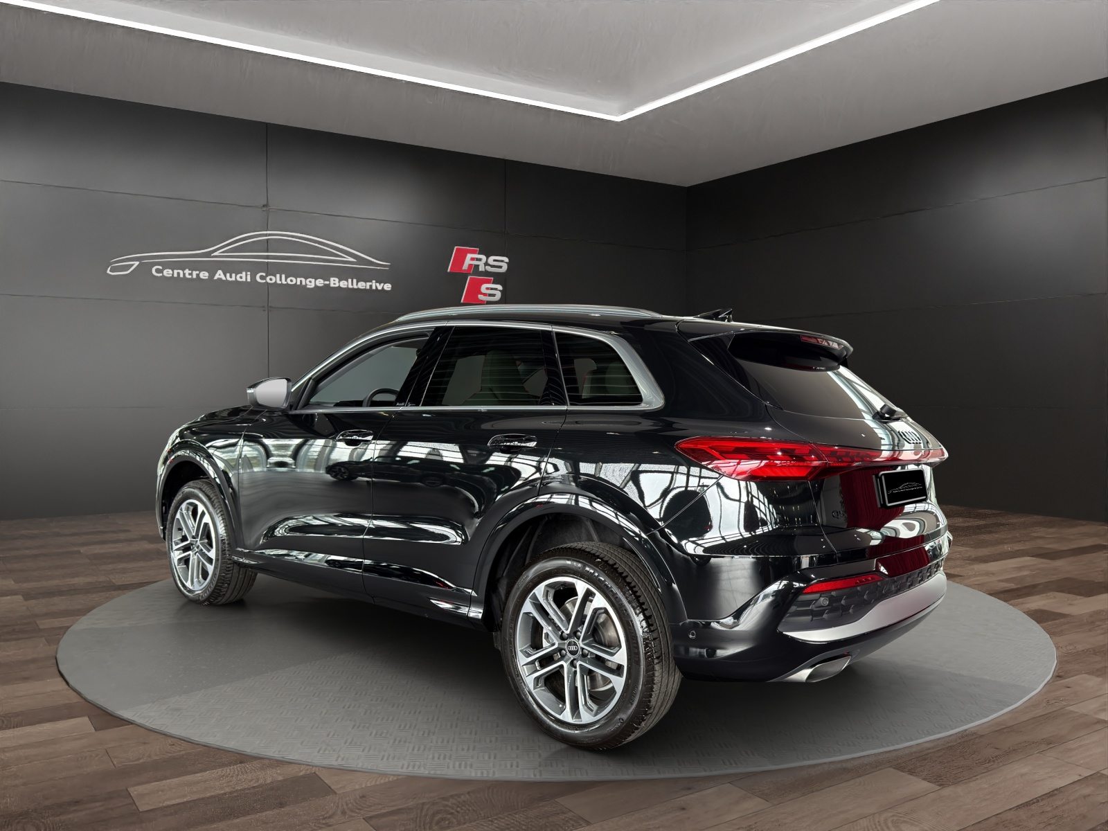 AUDI Q5 SUV TFSI 150 kW, Benzina, Auto nuove, Automatico - 4
