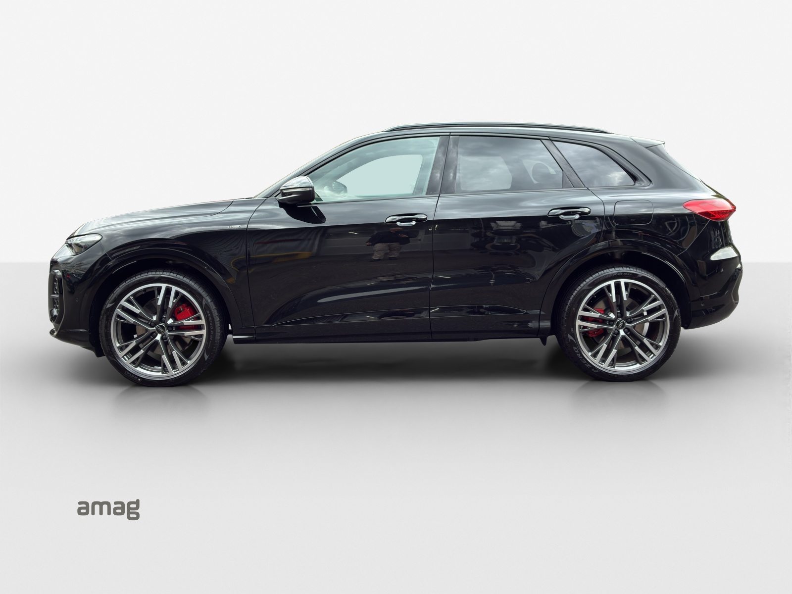 AUDI Q5 SUV e-hybrid 270 kW, Hybride Intégral Essence/Électricité, Voiture nouvelle, Automatique - 2