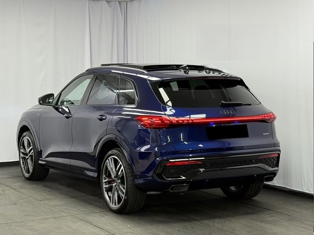 AUDI Q5 55 TFSI e PHEV S line quattro S-tronic, Plug-in-Hybrid Benzina/Elettrica, Auto nuove, Automatico - 4