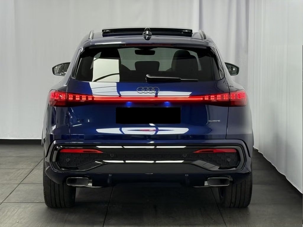 AUDI Q5 55 TFSI e PHEV S line quattro S-tronic, Plug-in-Hybrid Benzina/Elettrica, Auto nuove, Automatico - 5