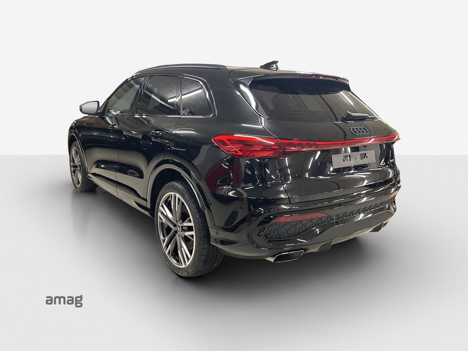 AUDI Q5 SUV e-hybrid 270 kW, Hybride Intégral Essence/Électricité, Voiture nouvelle, Automatique - 3