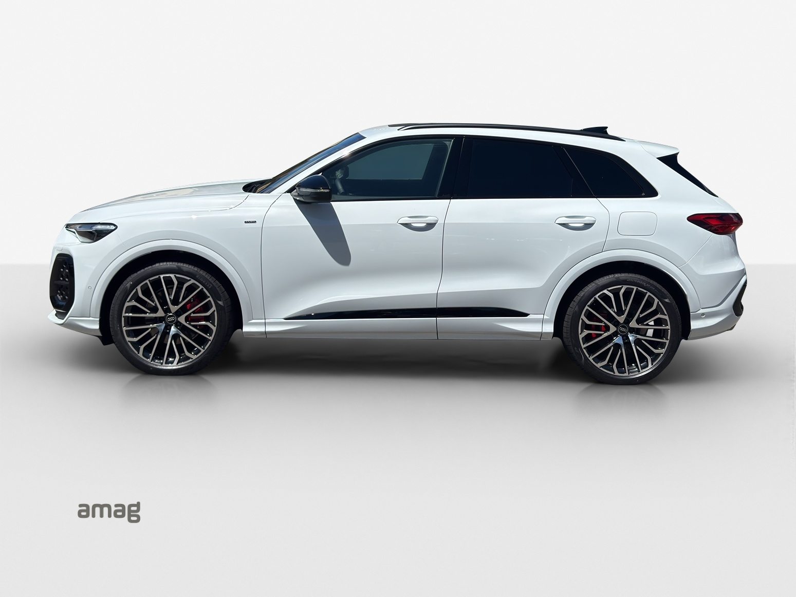 AUDI Q5 SUV e-hybrid 270 kW, Full-Hybrid Petrol/Electric, New car, Automatic - 2
