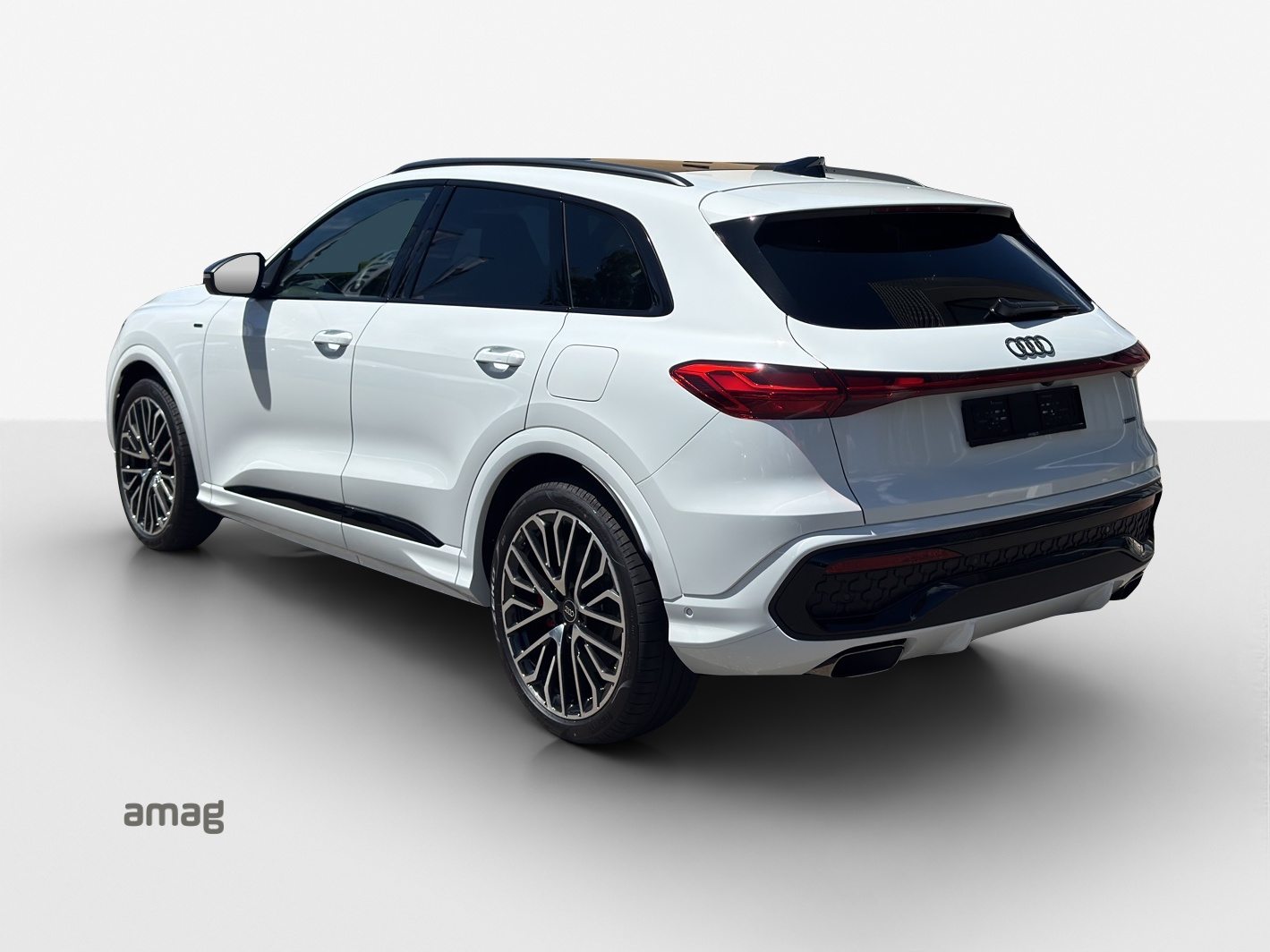 AUDI Q5 SUV e-hybrid 270 kW, Full-Hybrid Petrol/Electric, New car, Automatic - 3