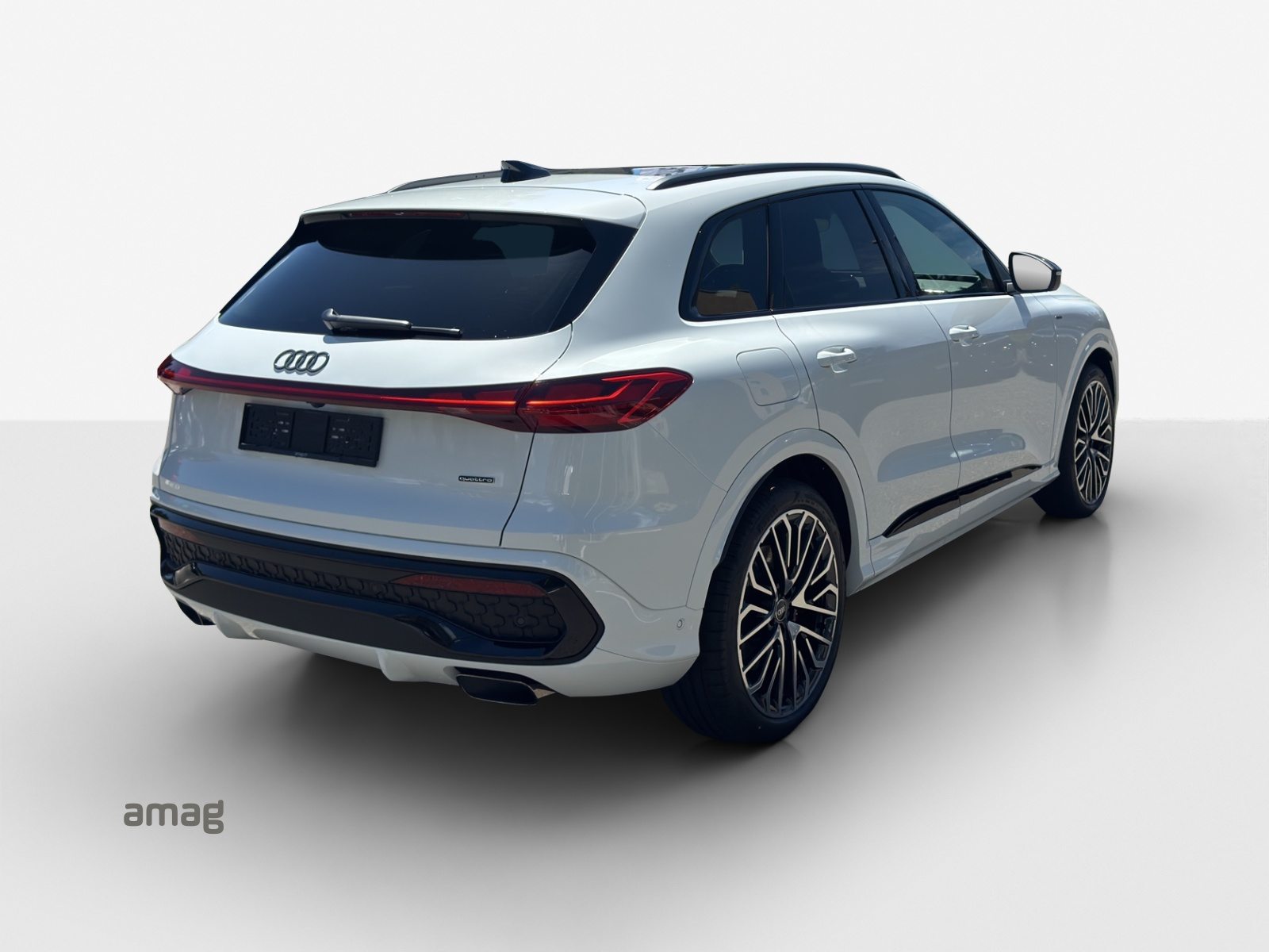 AUDI Q5 SUV e-hybrid 270 kW, Full-Hybrid Petrol/Electric, New car, Automatic - 5