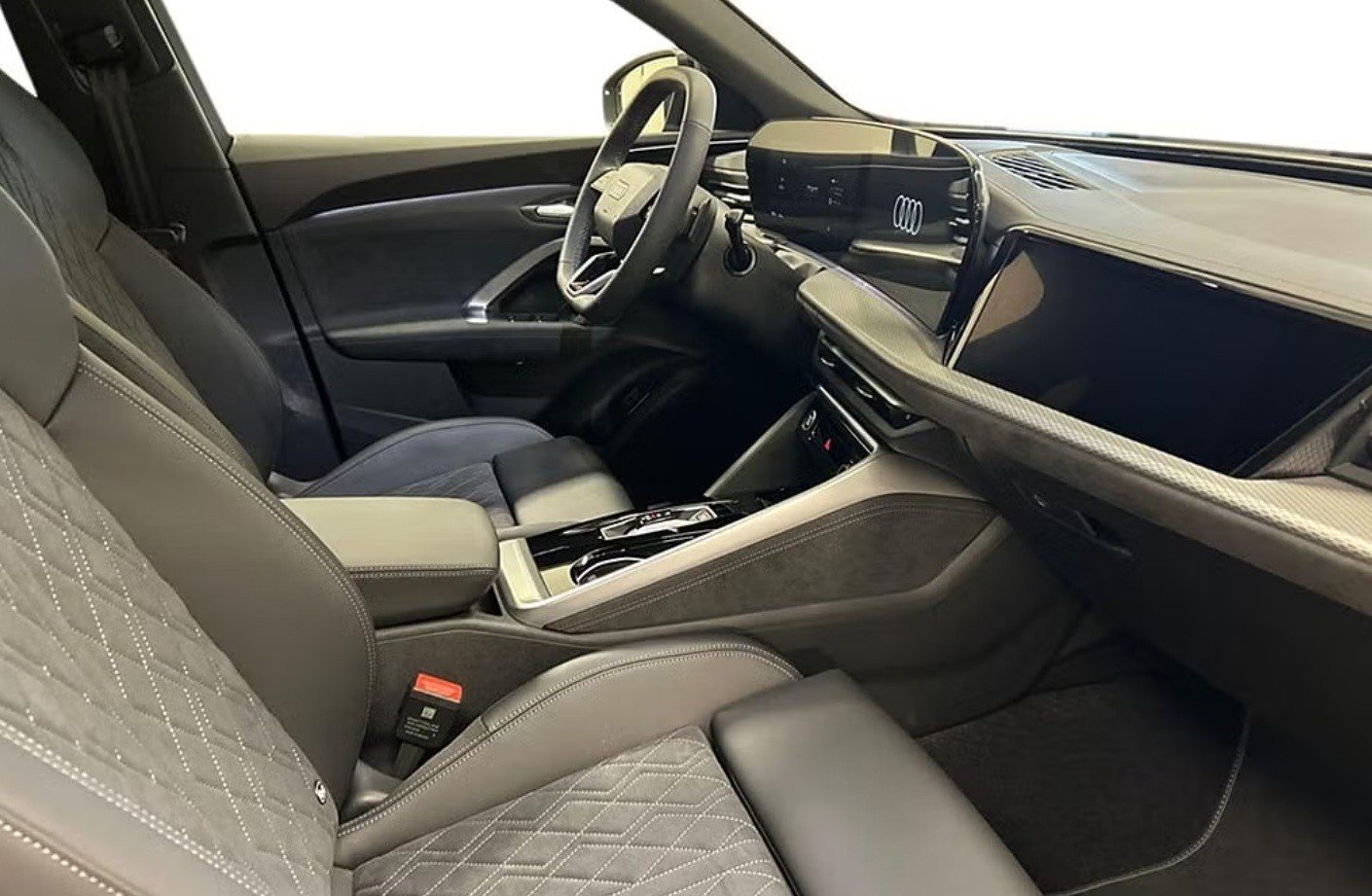 AUDI Q5 e-hybrid quattro 270 kW S-line, Plug-in-Hybrid Benzina/Elettrica, Auto nuove, Automatico - 6