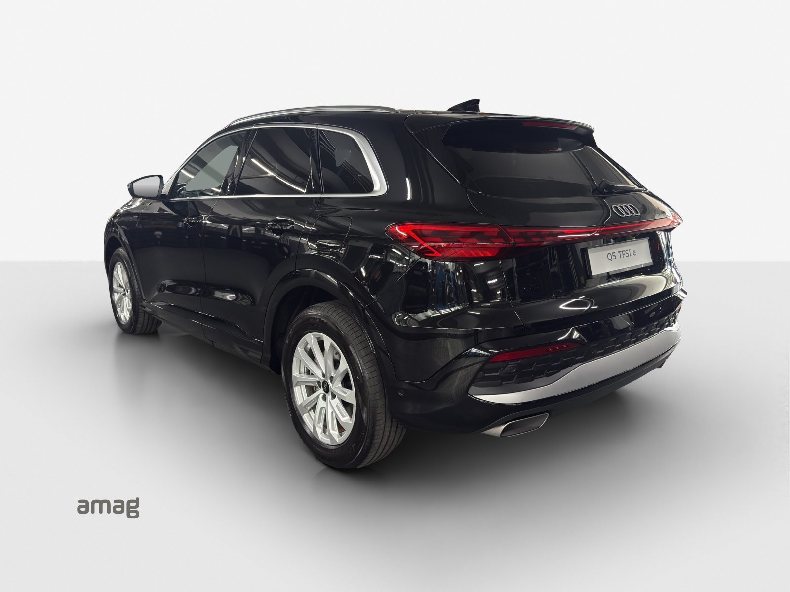 AUDI Q5 SUV e-hybrid 220 kW, Full-Hybrid Petrol/Electric, New car, Automatic - 3
