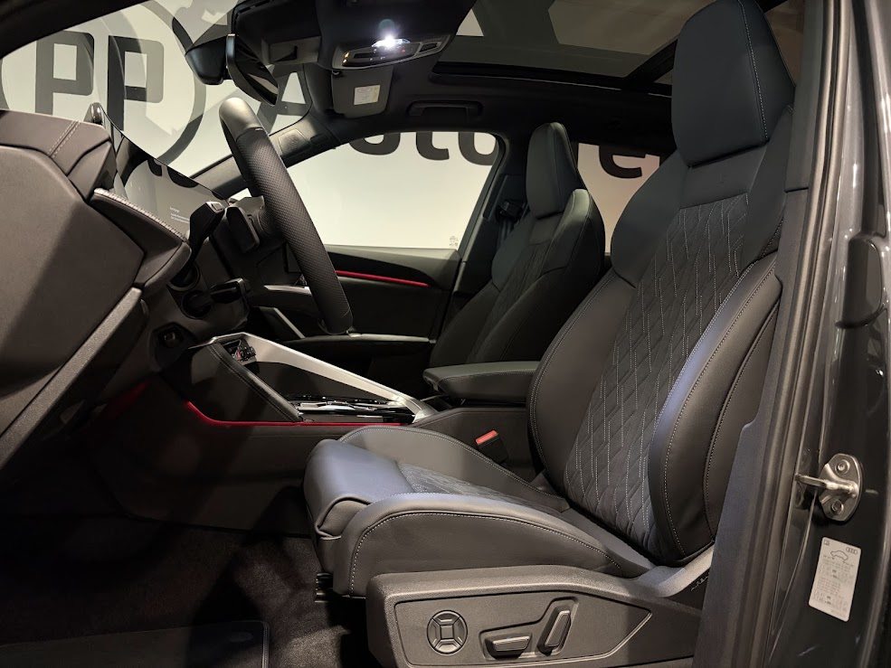 AUDI Q5 SUV e-hybrid 270 kW, Hybride Intégral Essence/Électricité, Voiture nouvelle, Automatique - 4