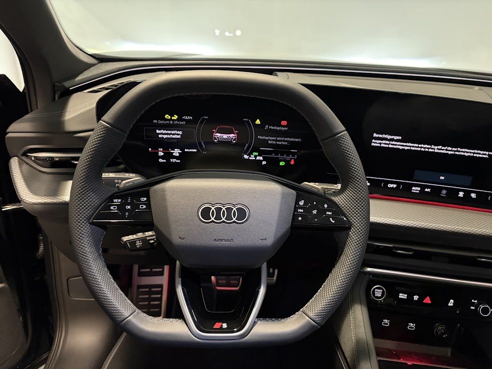 AUDI Q5 SUV e-hybrid 270 kW, Hybride Intégral Essence/Électricité, Voiture nouvelle, Automatique - 6