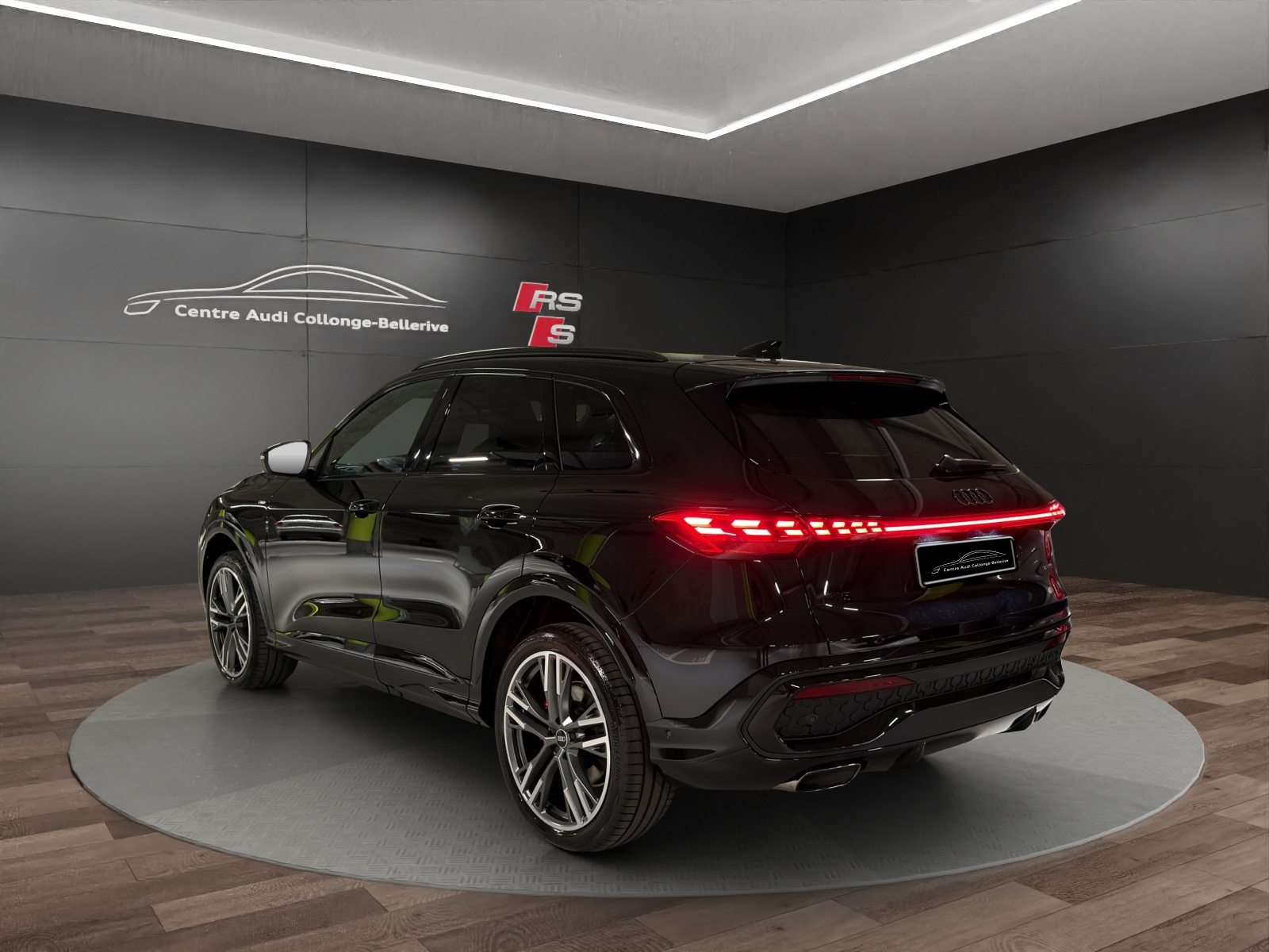 AUDI Q5 SUV TFSI 200 kW, Benzina, Auto nuove, Automatico - 4