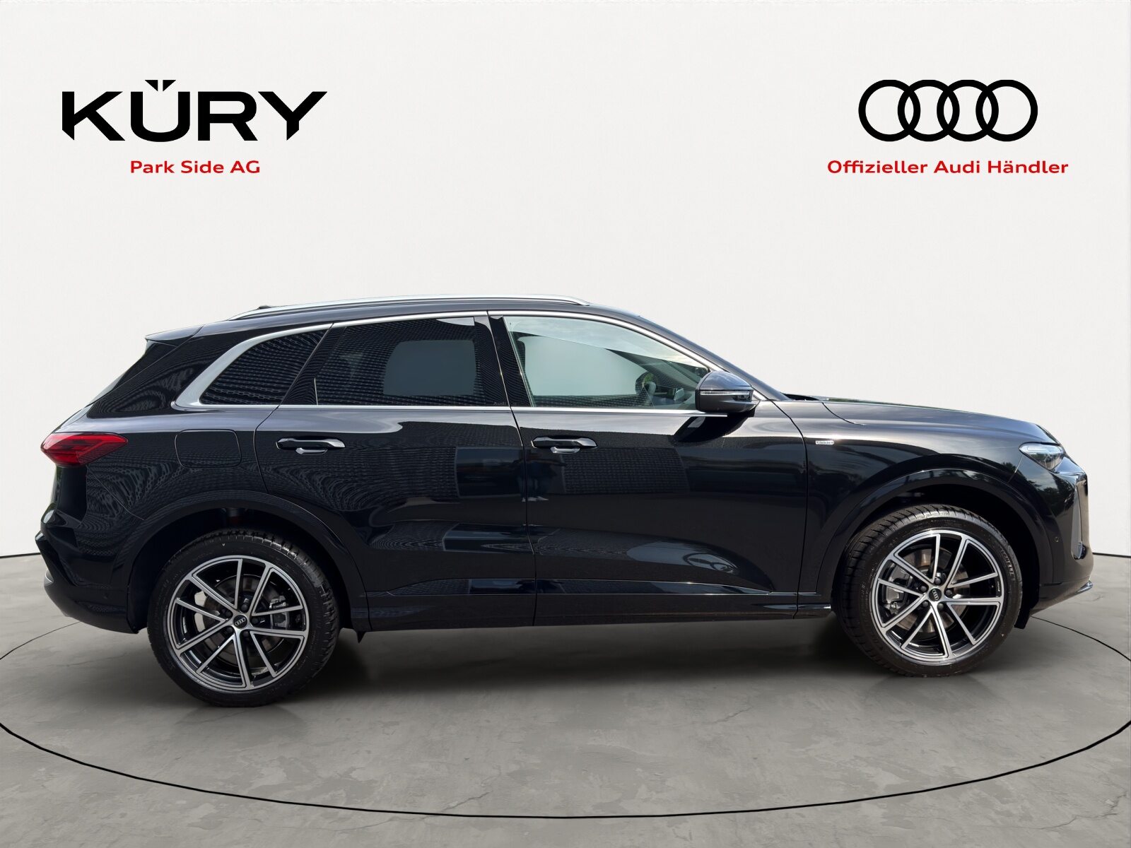 AUDI Q5 SUV e-hybrid 220 kW, Hybride Intégral Essence/Électricité, Voiture nouvelle, Automatique - 3