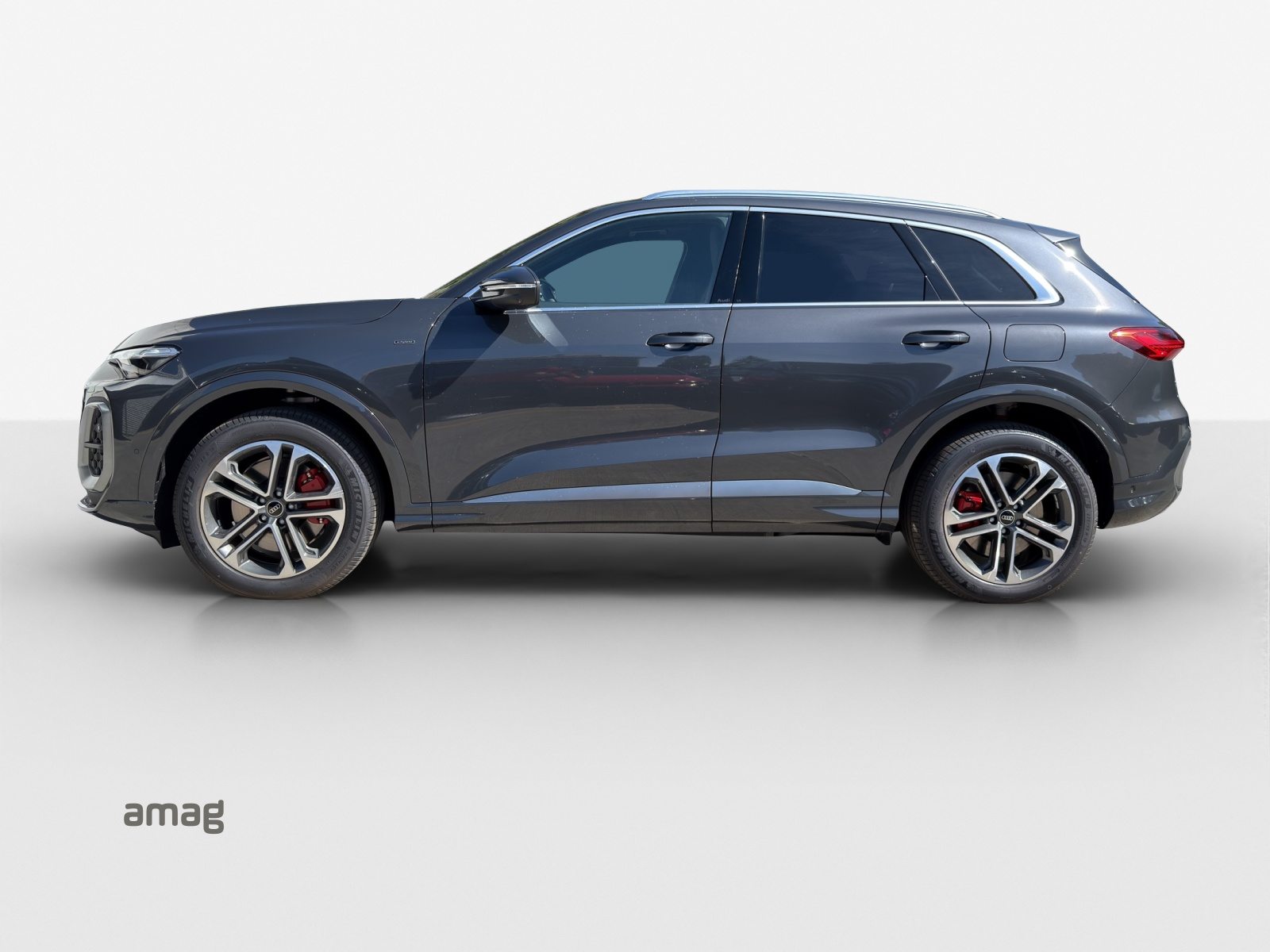 AUDI Q5 SUV e-hybrid 270 kW, Full-Hybrid Petrol/Electric, New car, Automatic - 2