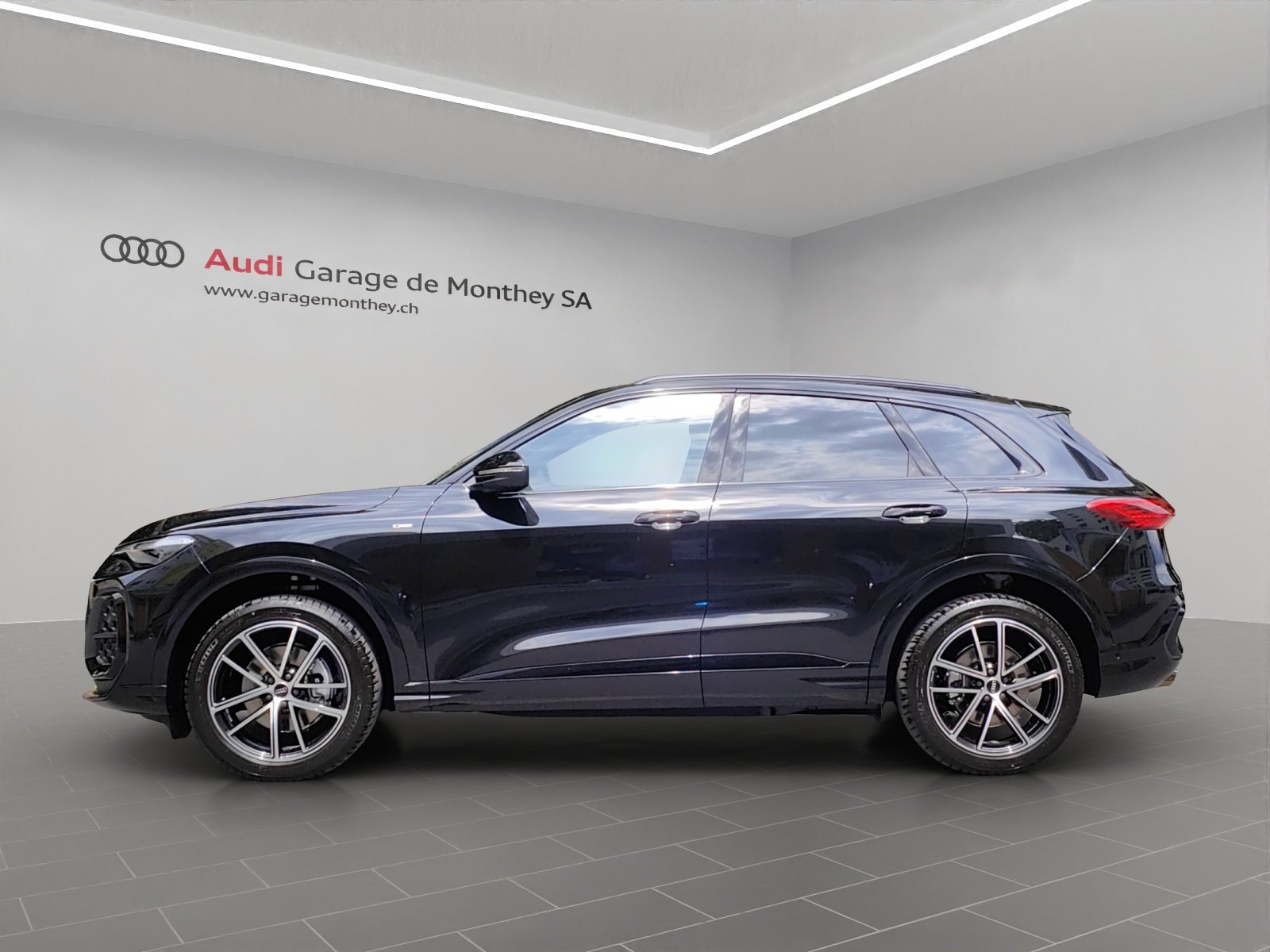 AUDI Q5 TDI quattro 150 kW S-tronic, Mild-Hybrid Diesel/Elektro, Neuwagen, Automatik - 2