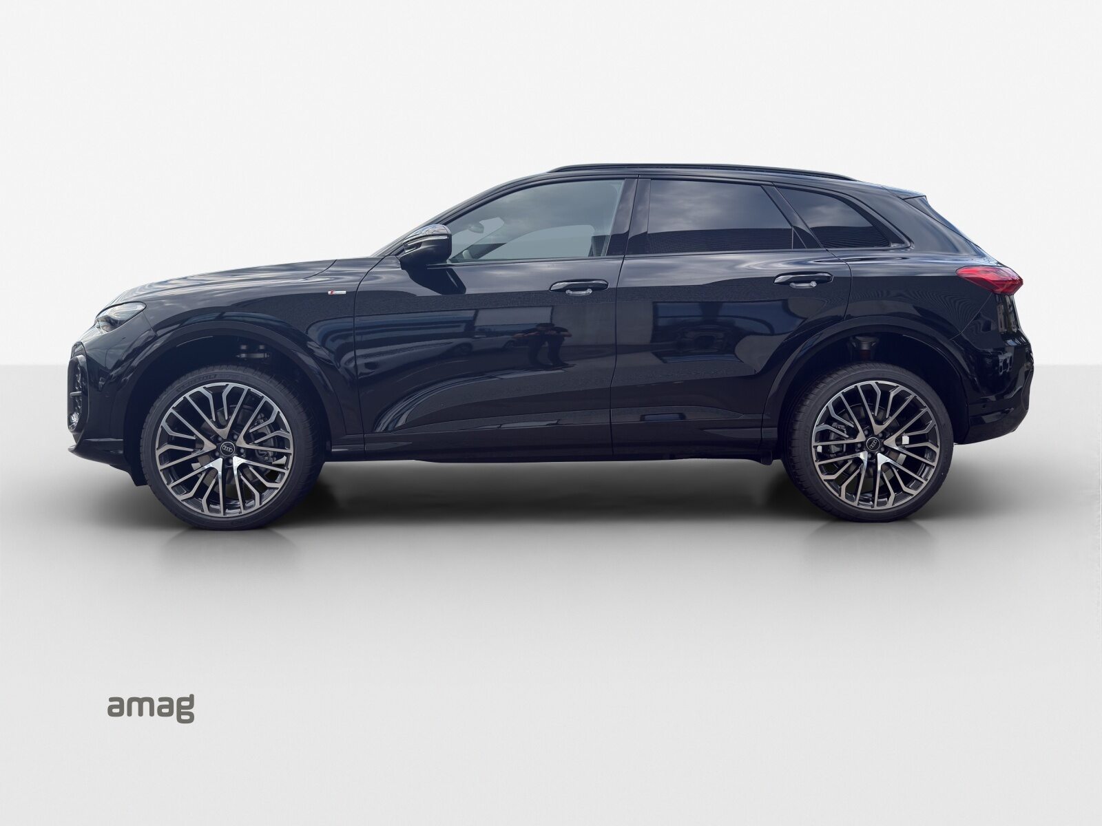 AUDI Q5 SUV TFSI 150 kW, Petrol, New car, Automatic - 2