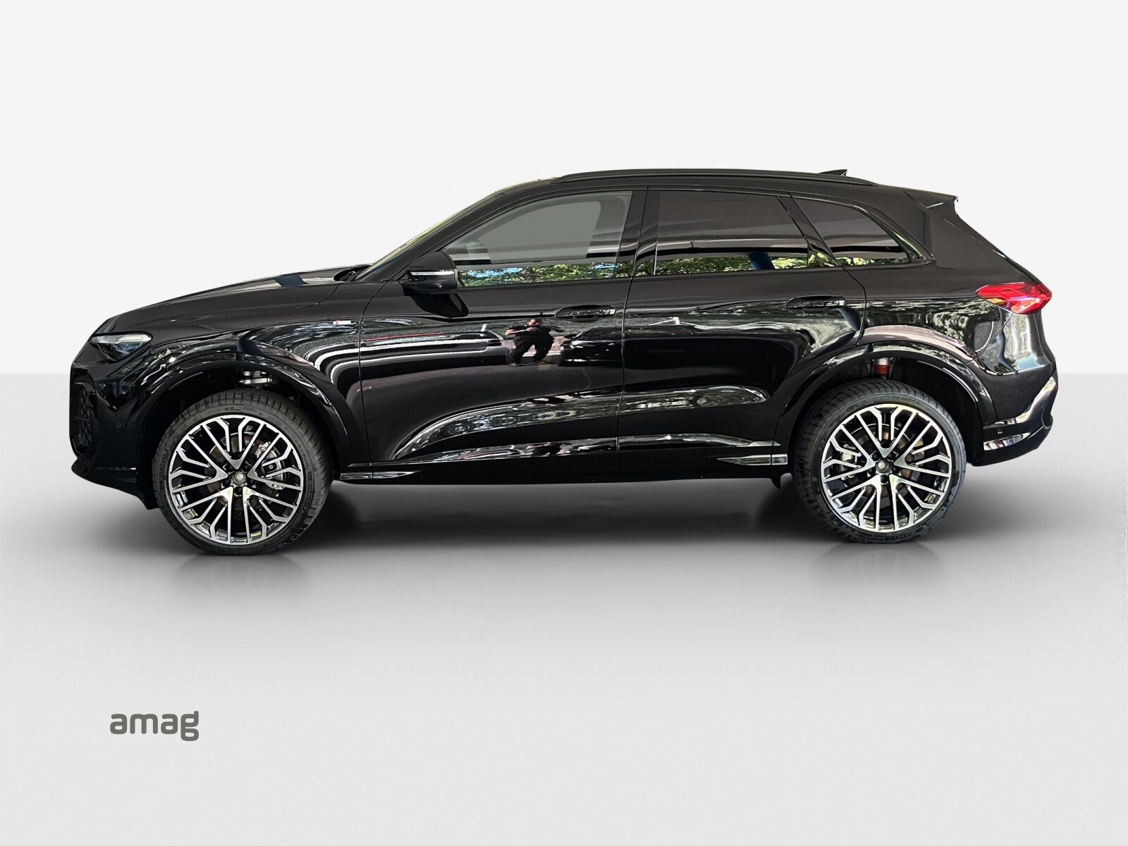 AUDI Q5 SUV TFSI 150 kW, Benzin, Neuwagen, Automatik - 2