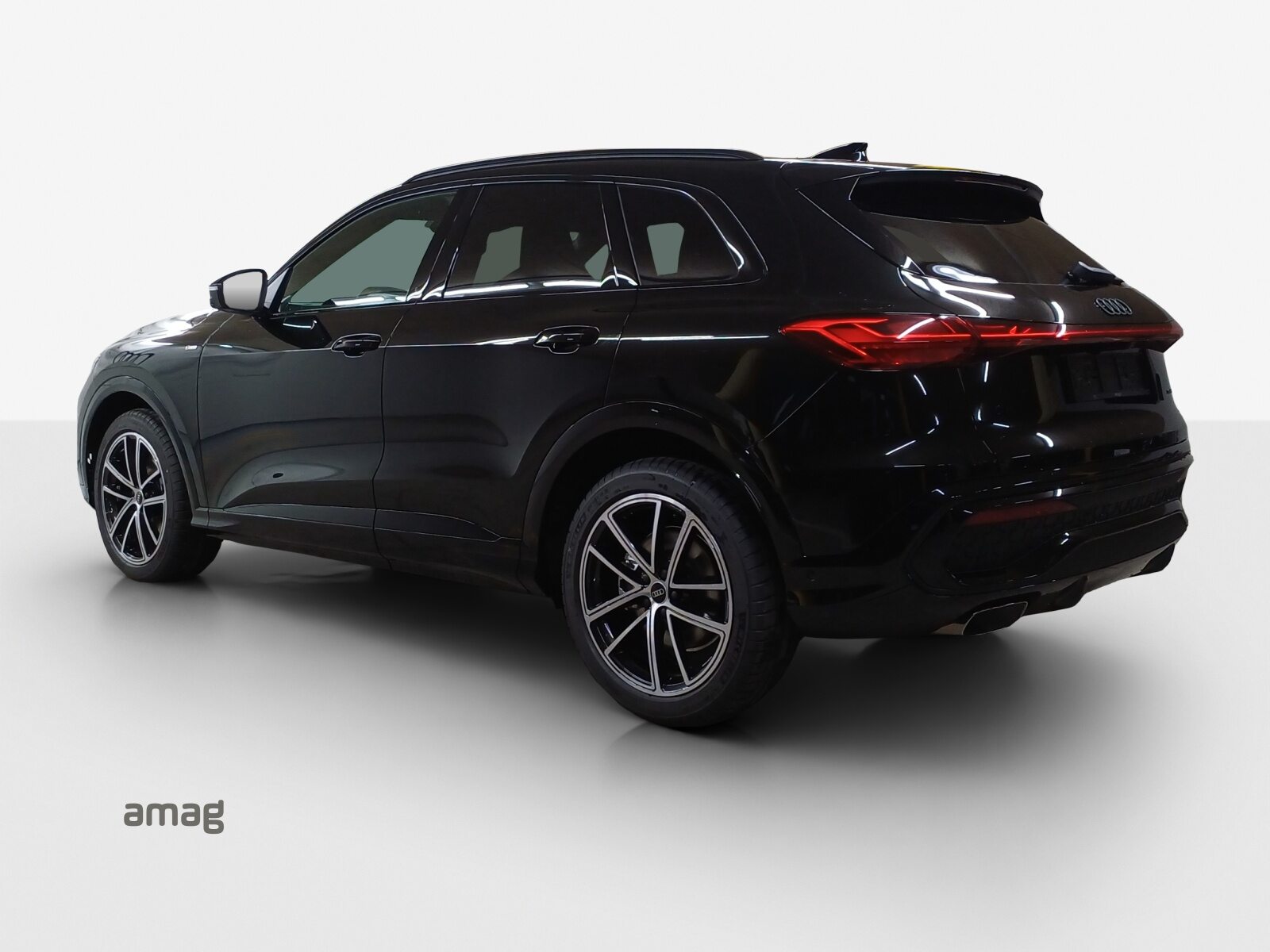 AUDI Q5 SUV TFSI 150 kW, Essence, Voiture nouvelle, Automatique - 3
