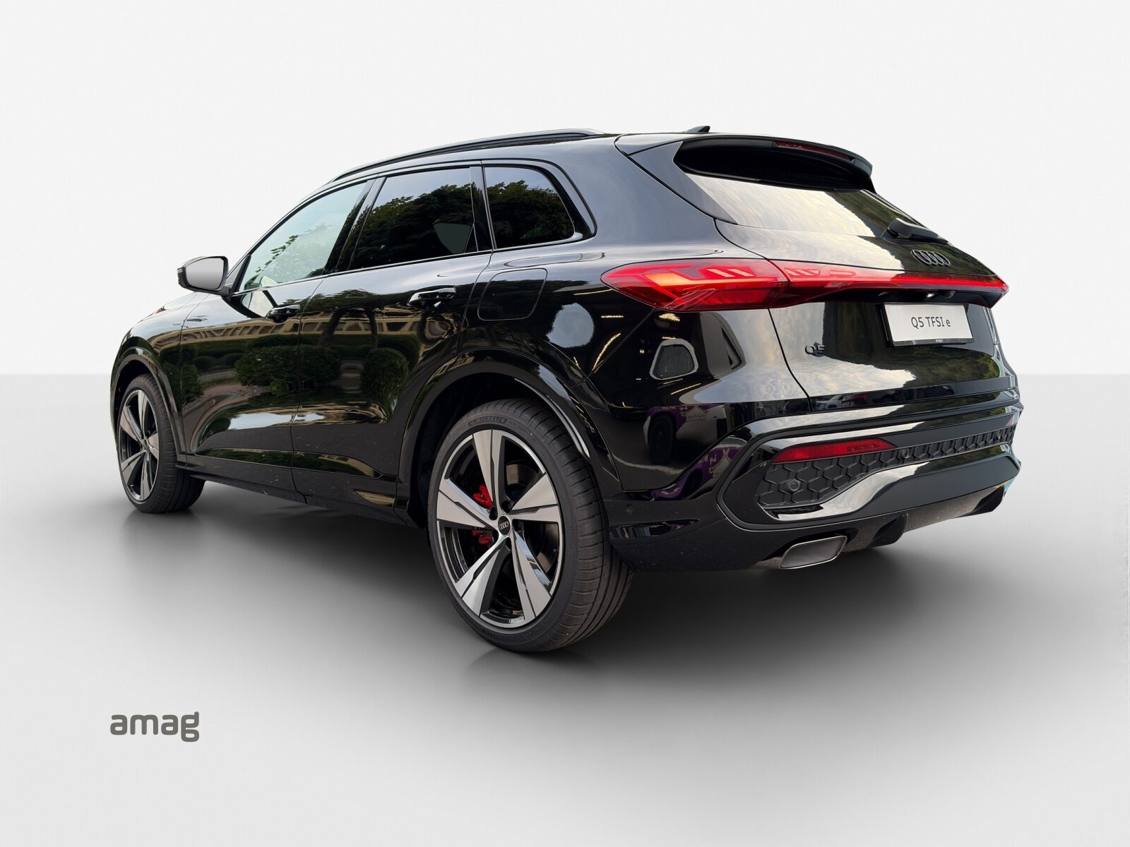 AUDI Q5 SUV e-hybrid 270 kW, Hybride Intégral Essence/Électricité, Voiture nouvelle, Automatique - 3