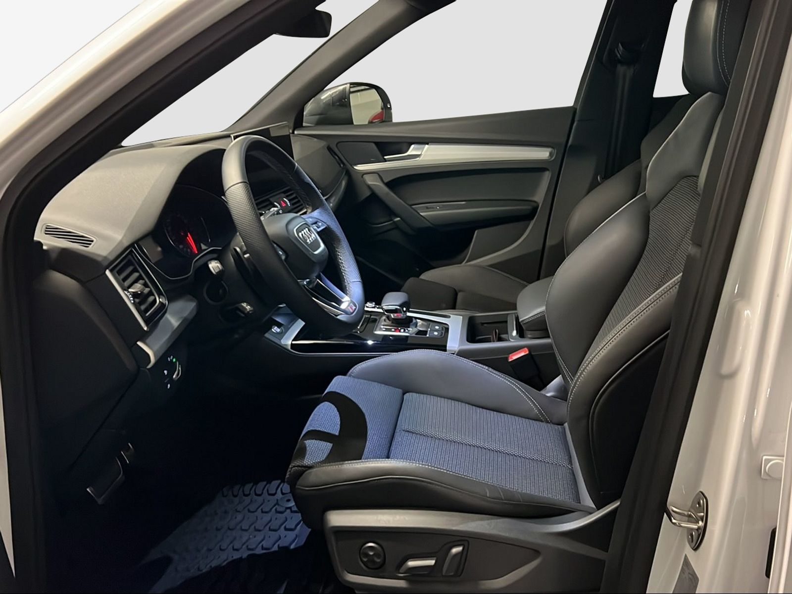 AUDI Q5 40 TDI Black Edition, Diesel, Occasion / Gebraucht, Automatik - 5