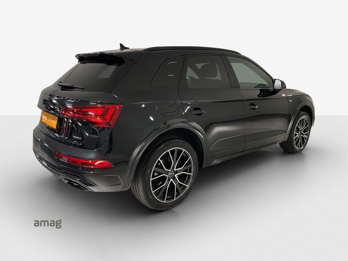 AUDI Q5 50 TFSI e quattro S tronic, Voll-Hybrid Benzin/Elektro, Occasion / Gebraucht, Automatik - 5