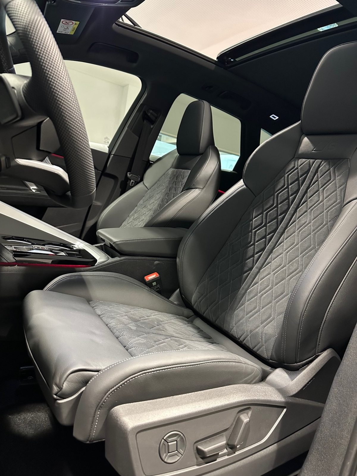 AUDI Q5 SUV e-hybrid 270 kW, Full-Hybrid Petrol/Electric, Second hand / Used, Automatic - 4
