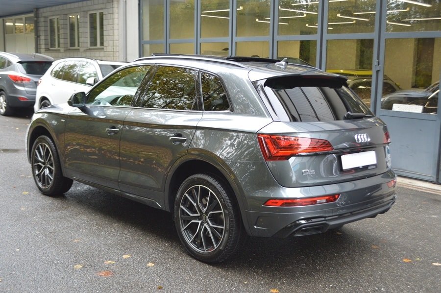 AUDI Q5 40 TDI Black Edition quattro S-tronic S Line I Anhängerku, Mild-Hybrid Diesel/Elektro, Occasion / Gebraucht, Automatik - 4