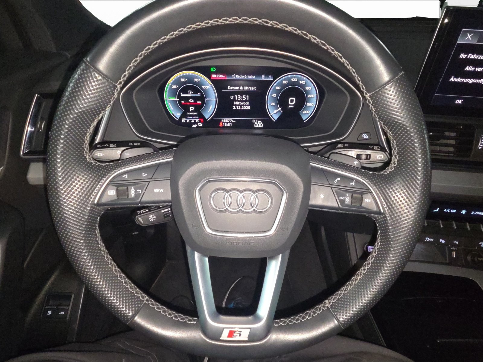 AUDI Q5 55 TFSI e PHEV S line quattro S-tronic, Plug-in-Hybrid Benzin/Elektro, Occasion / Gebraucht, Automatik - 6