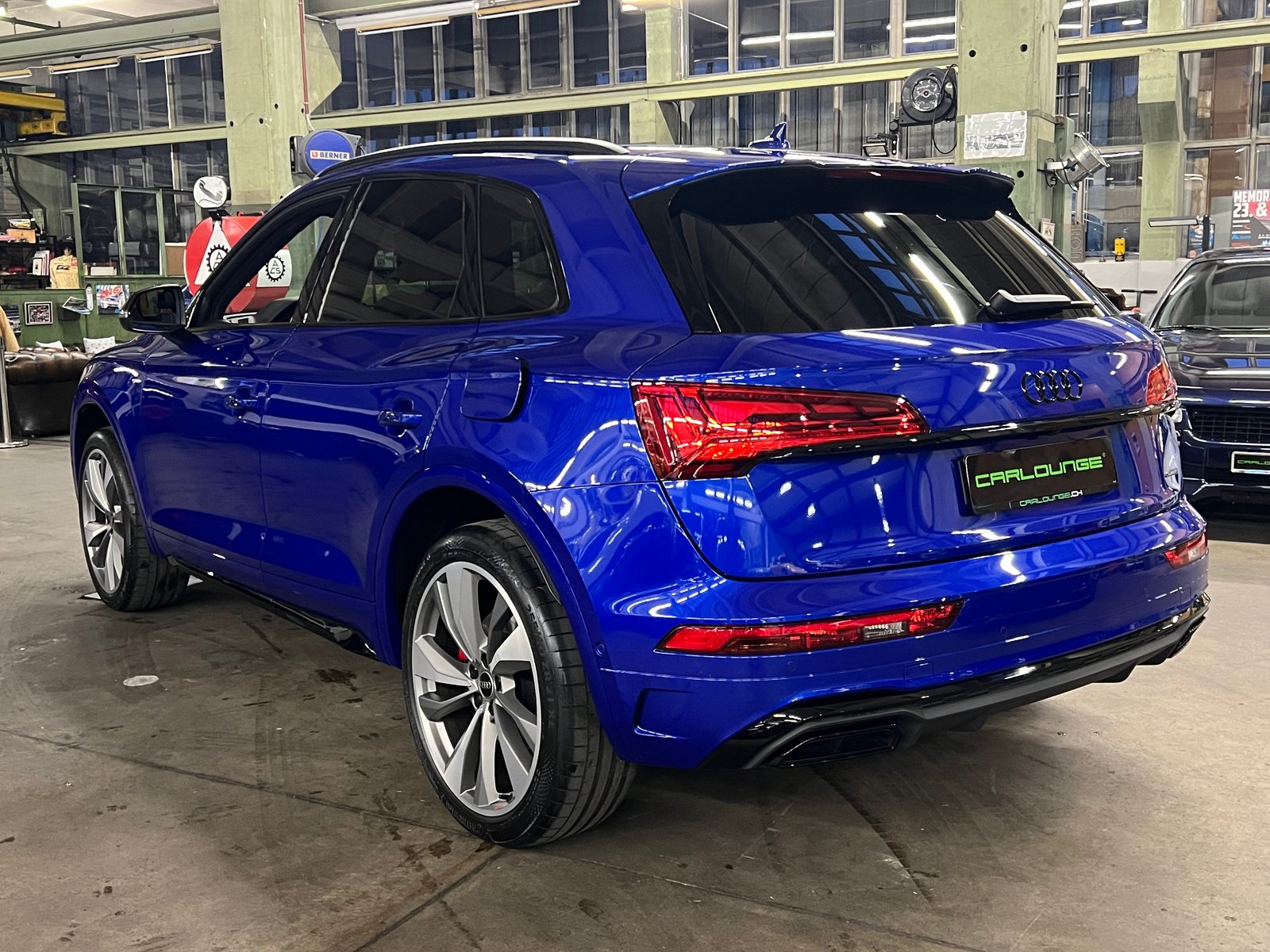 AUDI Q5 55 TFSI S line e PHEV quattro S-tronic, Plug-in-Hybrid Benzin/Elektro, Occasion / Gebraucht, Automatik - 2
