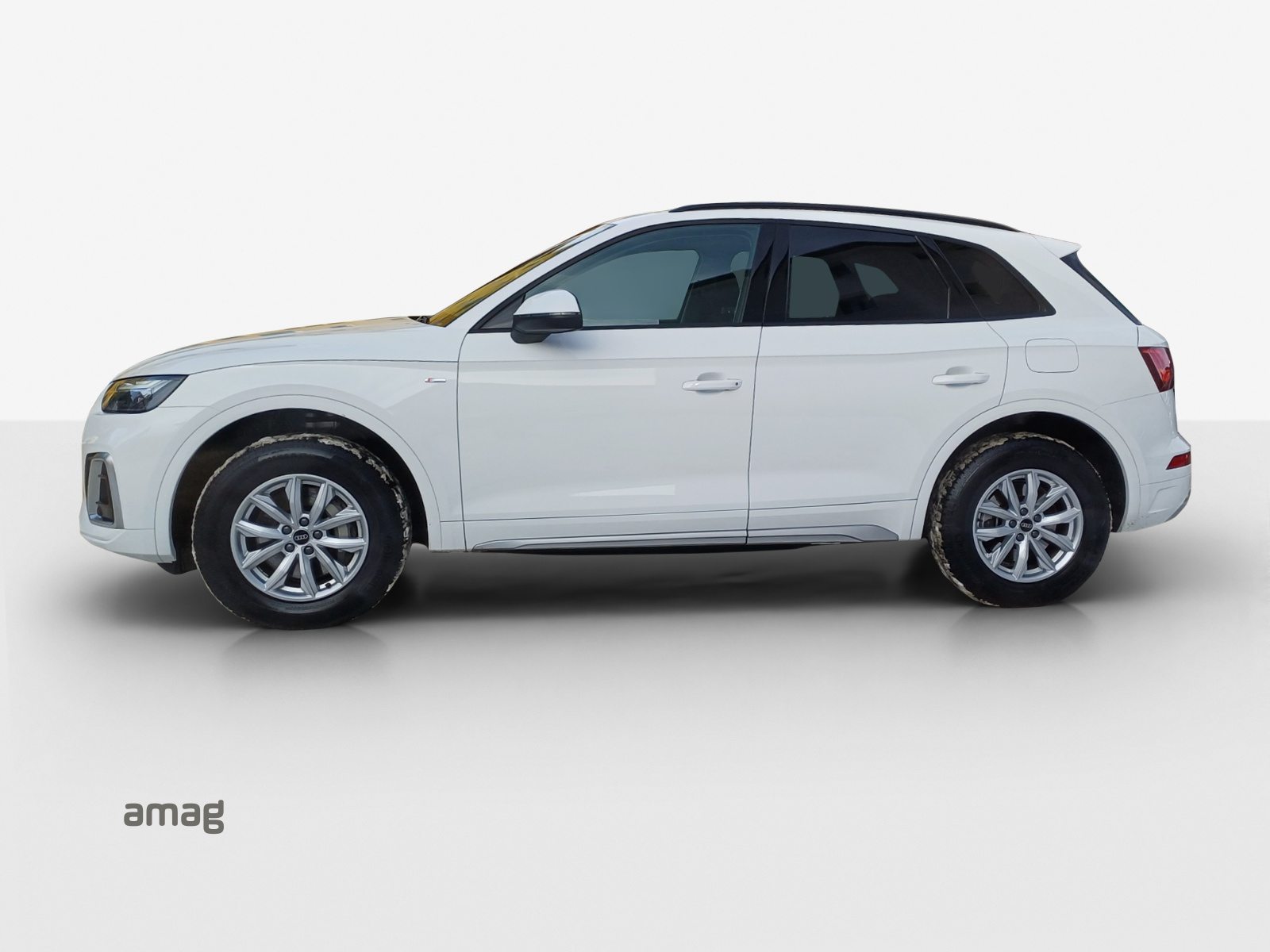 AUDI Q5 50 TFSI e S line, Full-Hybrid Petrol/Electric, Second hand / Used, Automatic - 2