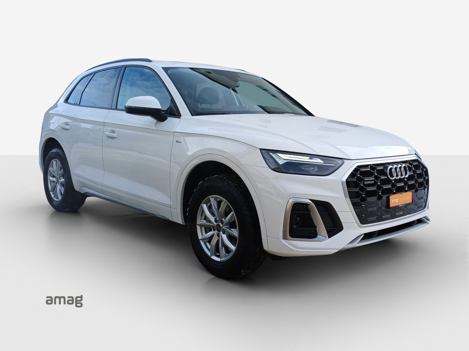 AUDI Q5 50 TFSI e S line, Full-Hybrid Petrol/Electric, Second hand / Used, Automatic - 6