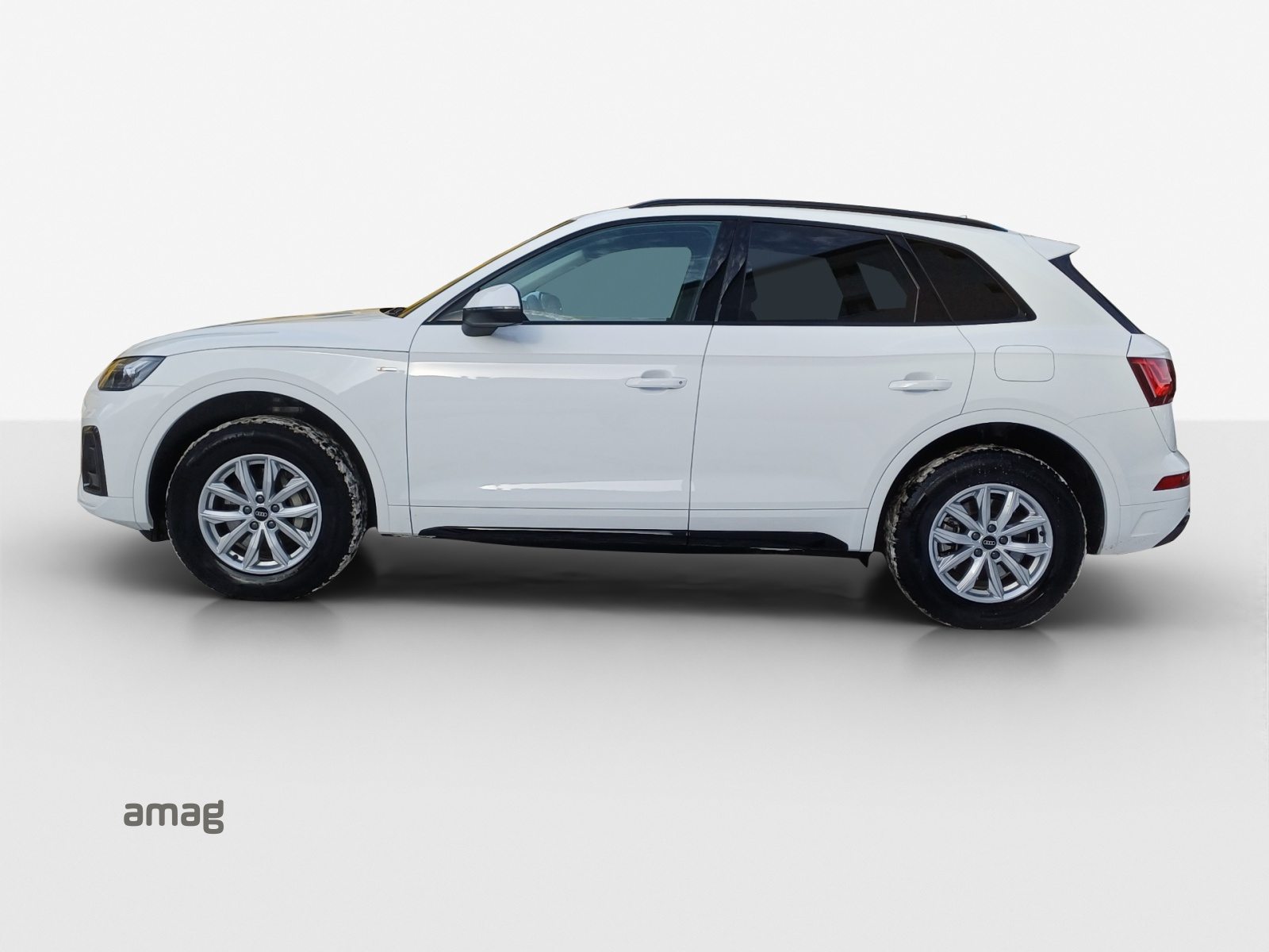 AUDI Q5 50 TFSI e S line, Full-Hybrid Petrol/Electric, Second hand / Used, Automatic - 2