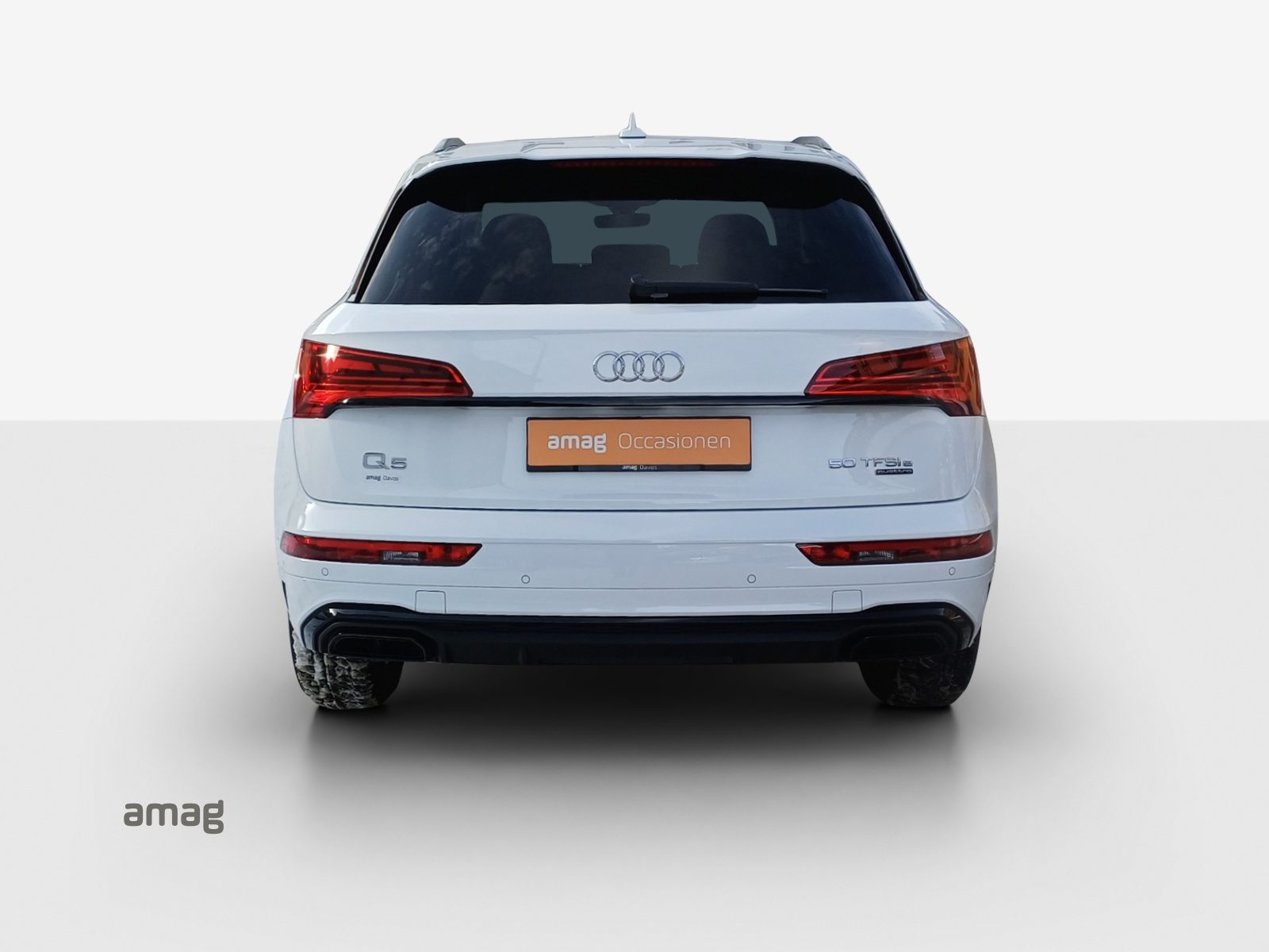 AUDI Q5 50 TFSI e S line, Full-Hybrid Petrol/Electric, Second hand / Used, Automatic - 4