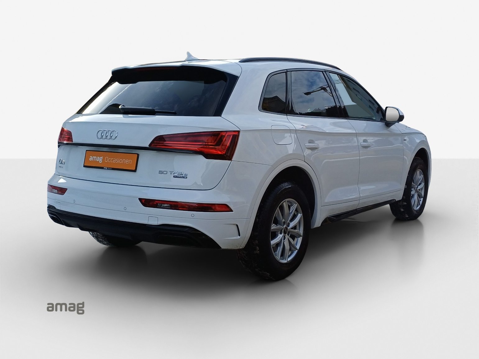 AUDI Q5 50 TFSI e S line, Full-Hybrid Petrol/Electric, Second hand / Used, Automatic - 5