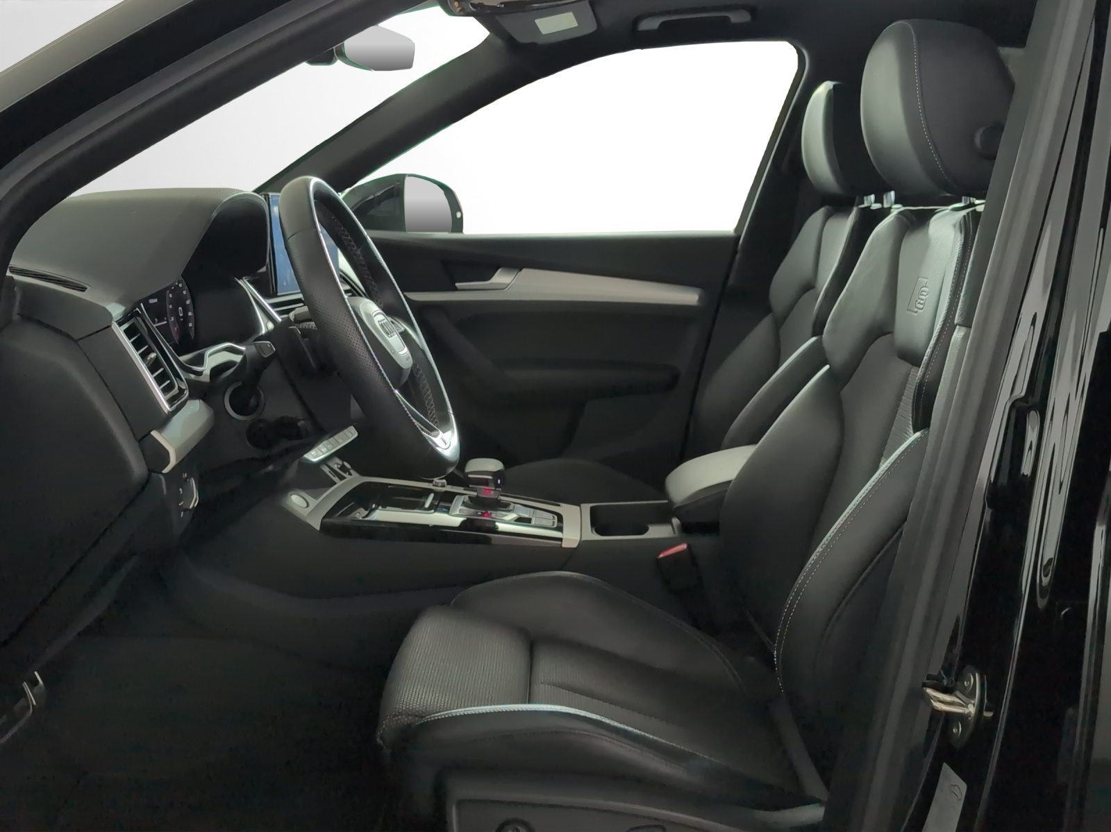 AUDI Q5 40 TFSI S line, Benzin, Occasion / Gebraucht, Automatik - 7