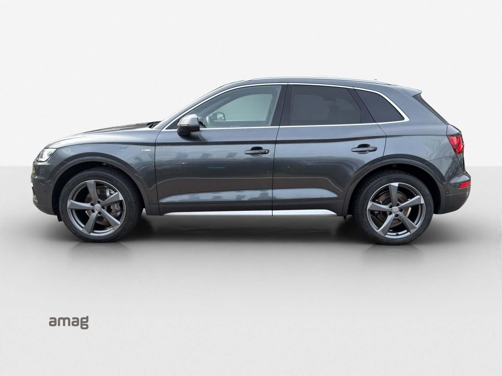 AUDI Q5 45 TFSI sport, Benzin, Occasion / Gebraucht, Automatik - 2