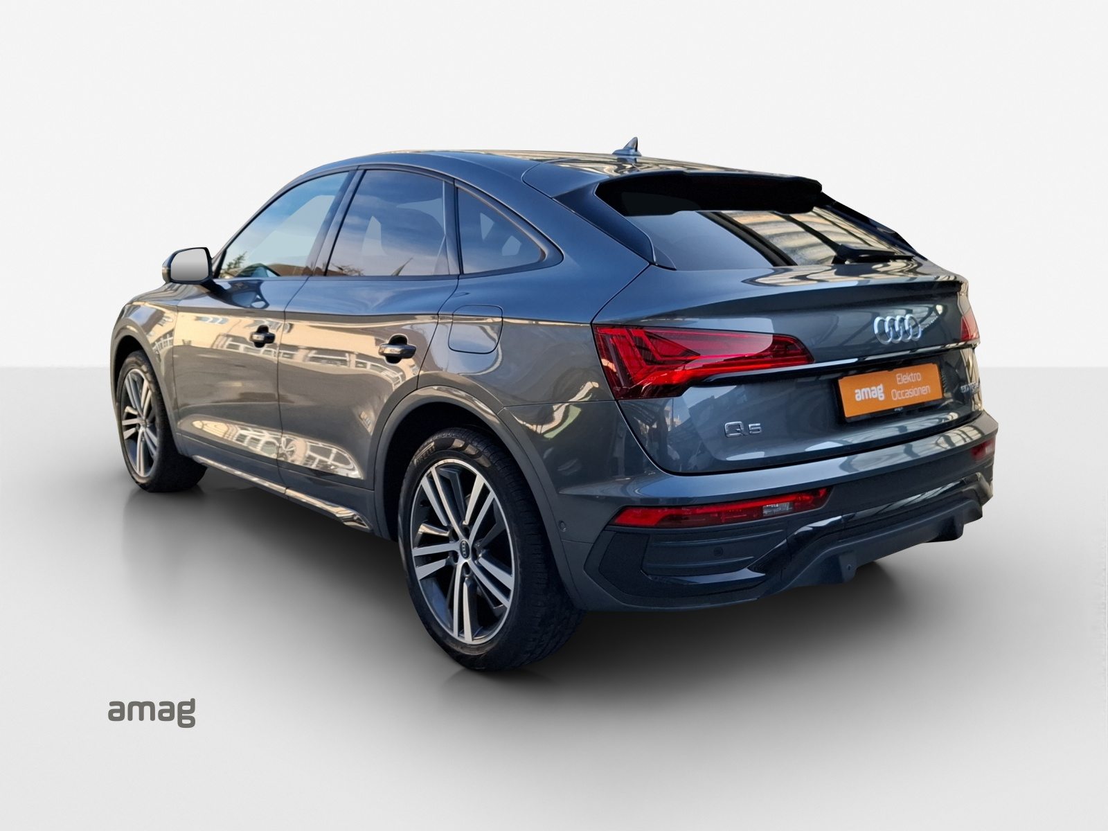 AUDI Q5 SB 50 TFSI e S line, Full-Hybrid Petrol/Electric, Second hand / Used, Automatic - 3