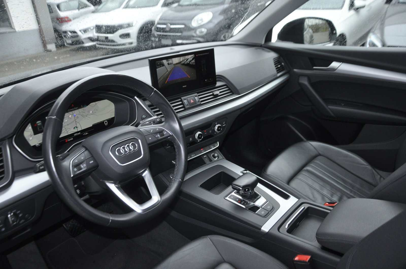 AUDI Q5 40 TFSI quattro S-tronic, Benzin, Occasion / Gebraucht, Automatik - 6