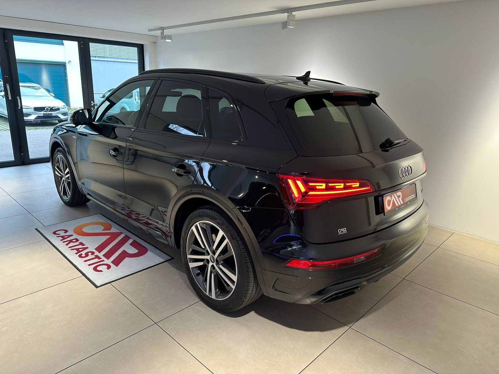AUDI Q5 2.0 45 TFSI Black Edition quattro S-Tronic, Hybride Léger Essence/Électricité, Occasion / Utilisé, Automatique - 3