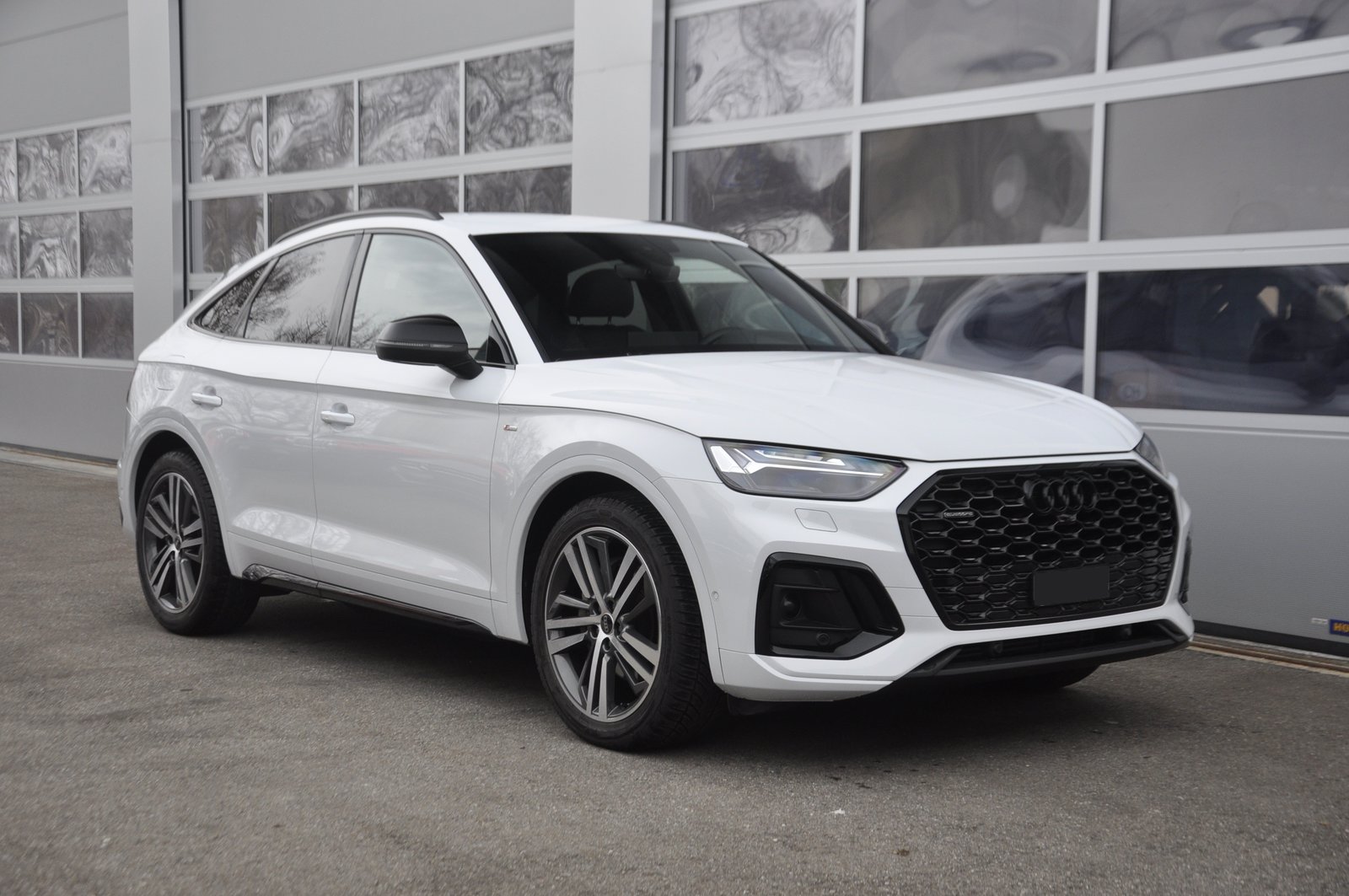 AUDI Q5 Sportback 45 TFSI S line quattro S-tronic I Anhänge