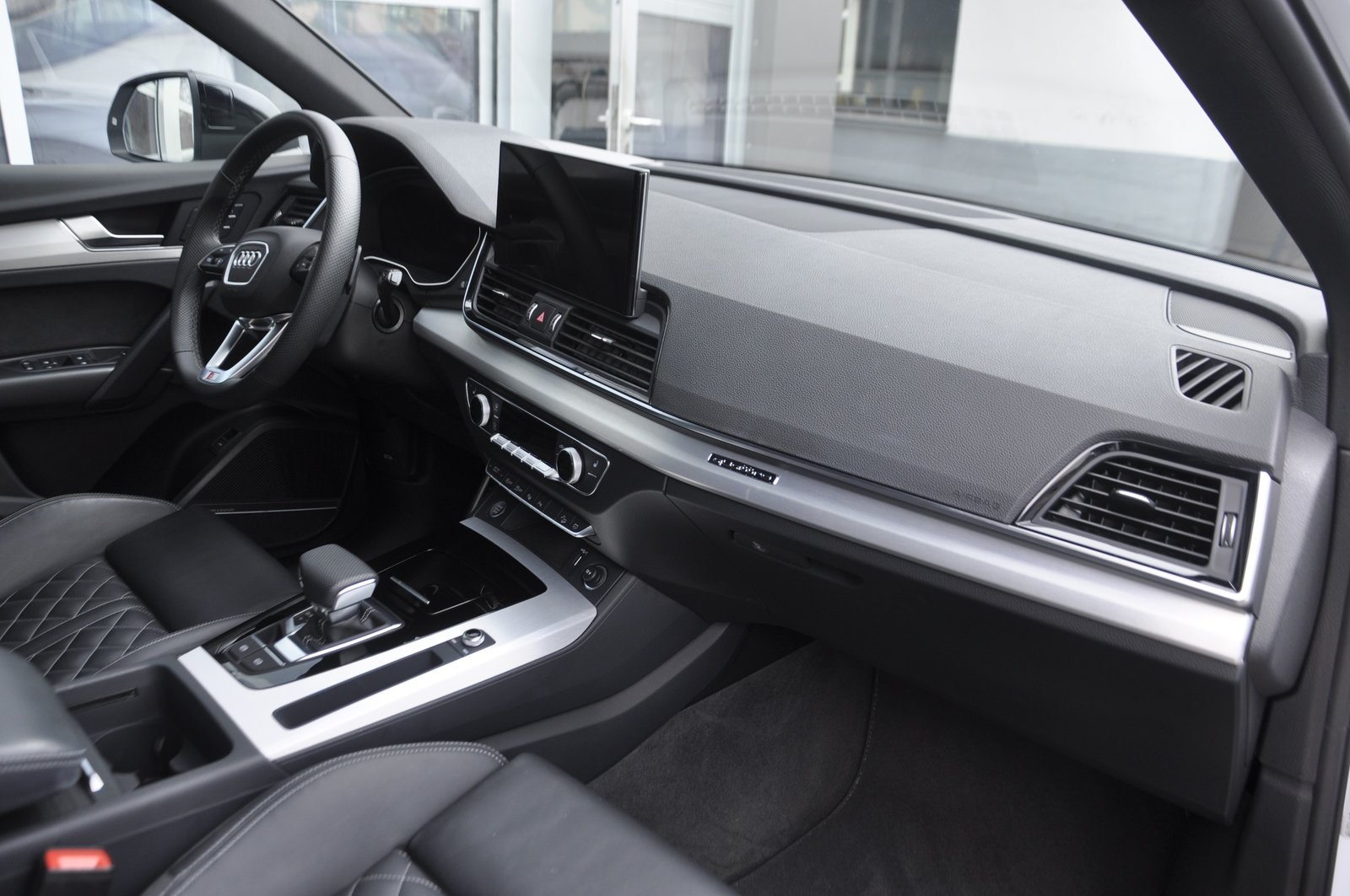 AUDI Q5 Sportback 45 TFSI S line quattro S-tronic I Anhänge, Benzina, Occasioni / Usate, Automatico - 7