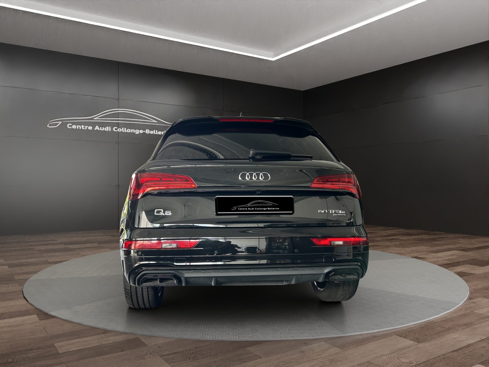 AUDI Q5 50 TFSI e Black Edition, Voll-Hybrid Benzin/Elektro, Occasion / Gebraucht, Automatik - 5