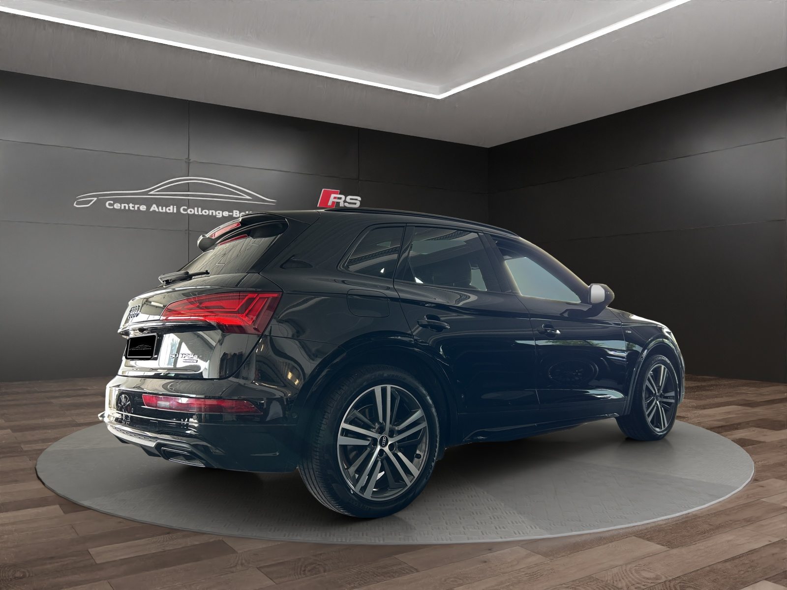 AUDI Q5 50 TFSI e Black Edition, Voll-Hybrid Benzin/Elektro, Occasion / Gebraucht, Automatik - 6