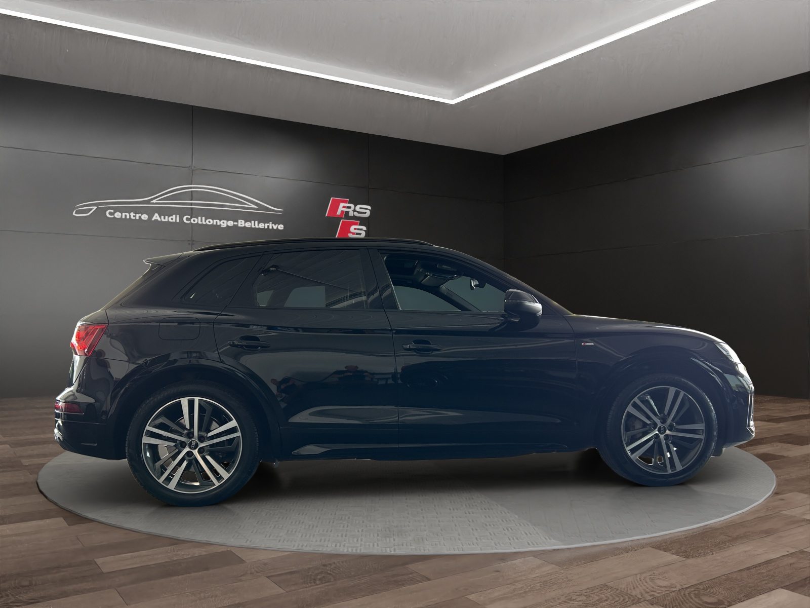 AUDI Q5 50 TFSI e Black Edition, Voll-Hybrid Benzin/Elektro, Occasion / Gebraucht, Automatik - 7